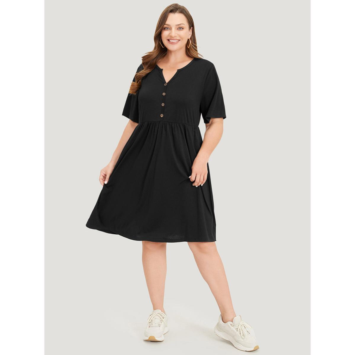 Plus Size Solid Notched Pocket Flutter Hem Dress Black Women Casual Elastic Waist Notched collar Short sleeve Curvy Midi Dress BloomChic 22-24/3X Product Image