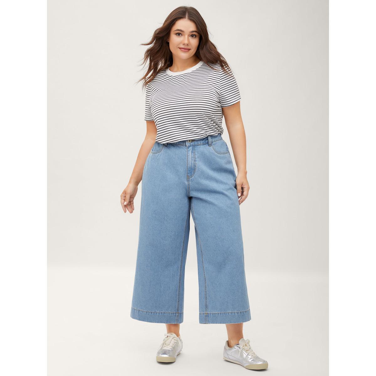 Plus Size Stretchy Waist Flared Hem Jeans Women Bluevintage Medium stretch Slanted pocket Jeans BloomChic 30/6X Product Image