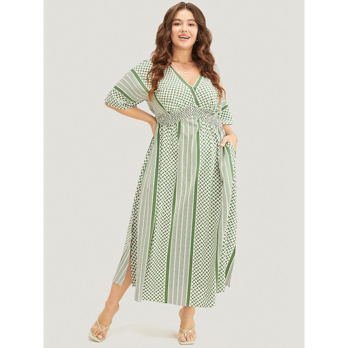 Plus Size Geometric Contrast Wrap Pocket Shirred Split Dress Green Women Vacation Pocket V-neck Short sleeve Curvy Midi Dress BloomChic 30/6X Product Image