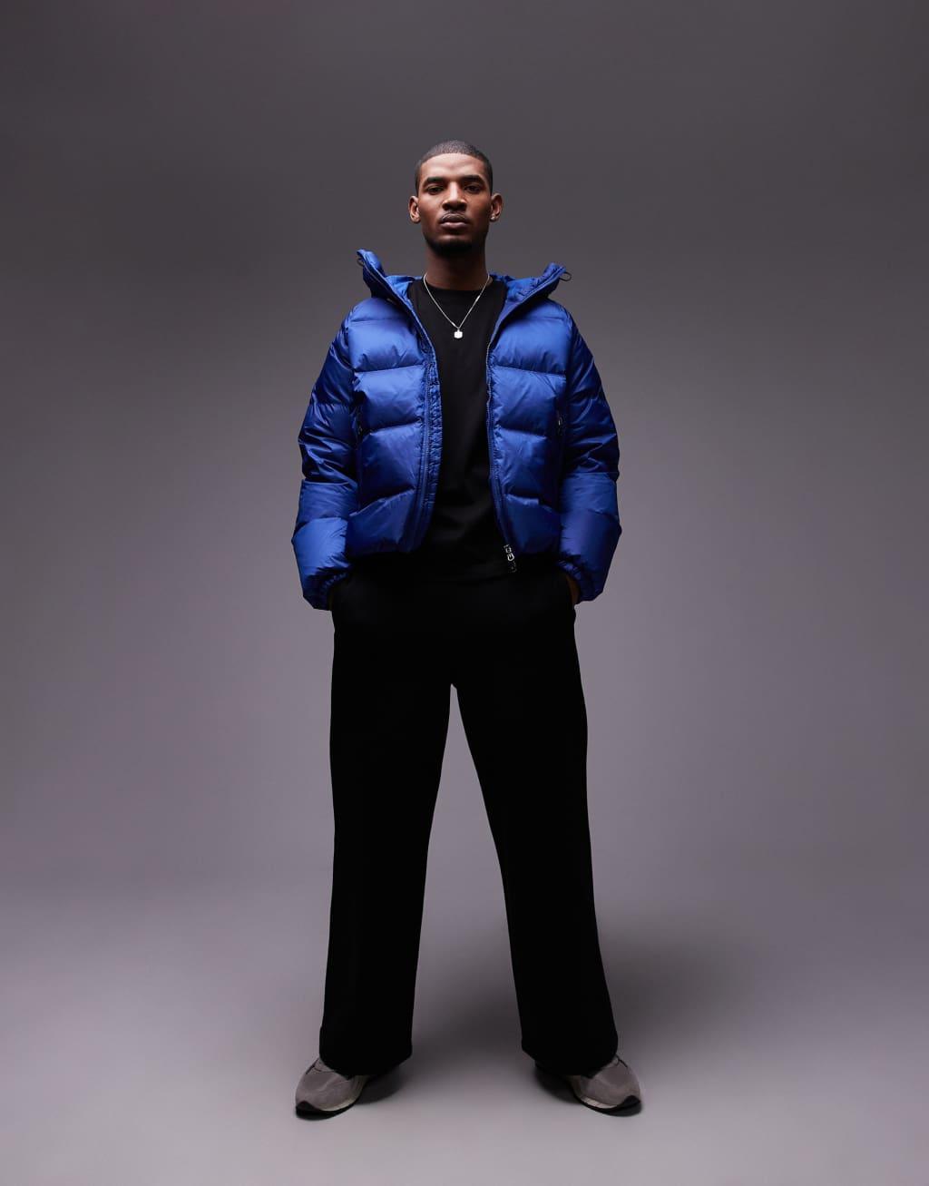 ARKET sporty down jacket with hood in bright blue Product Image