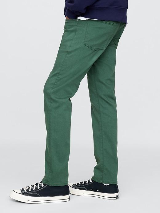 City Jeans in Slim Fit Product Image
