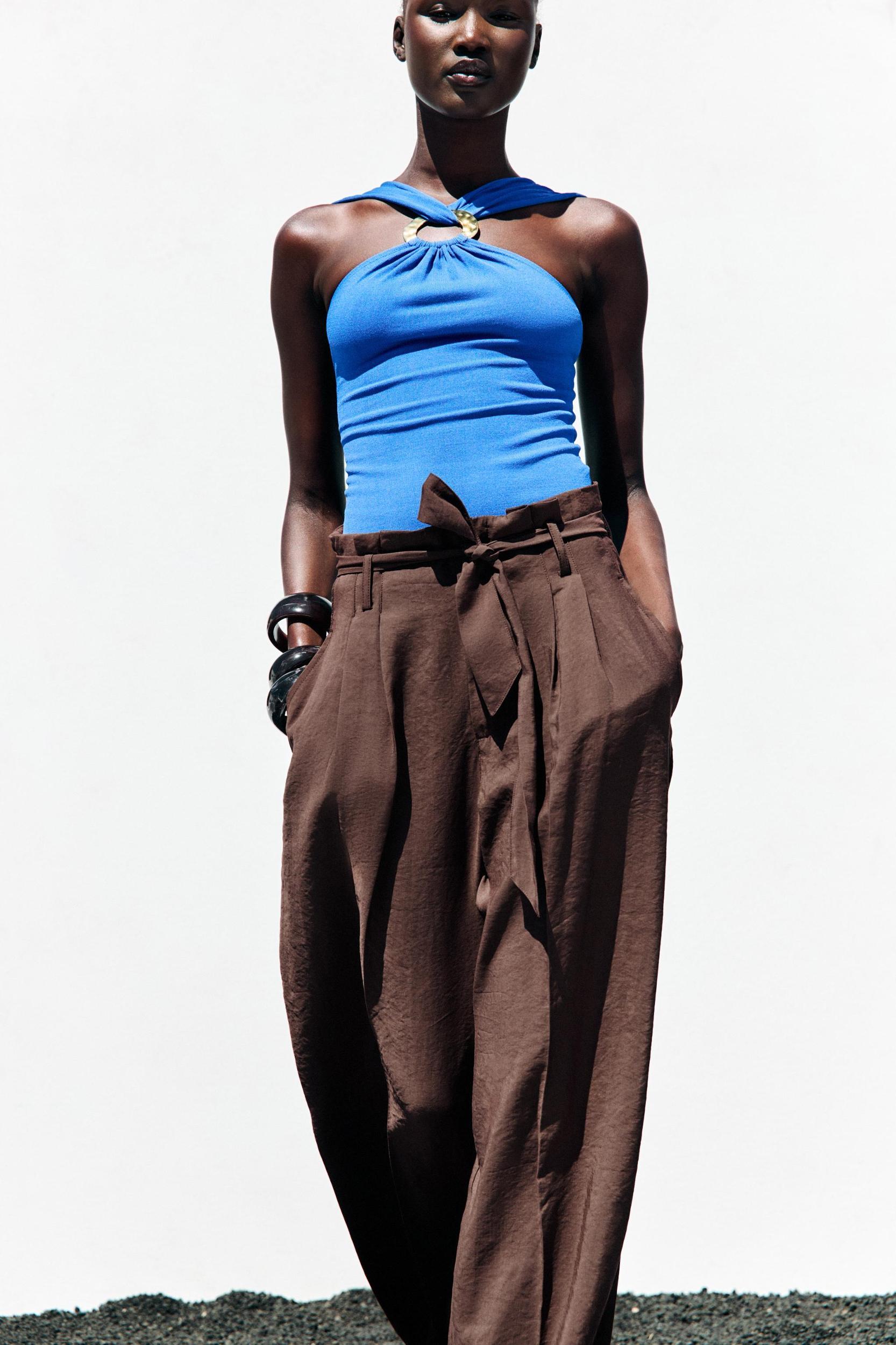 HALTER KNIT TOP Product Image