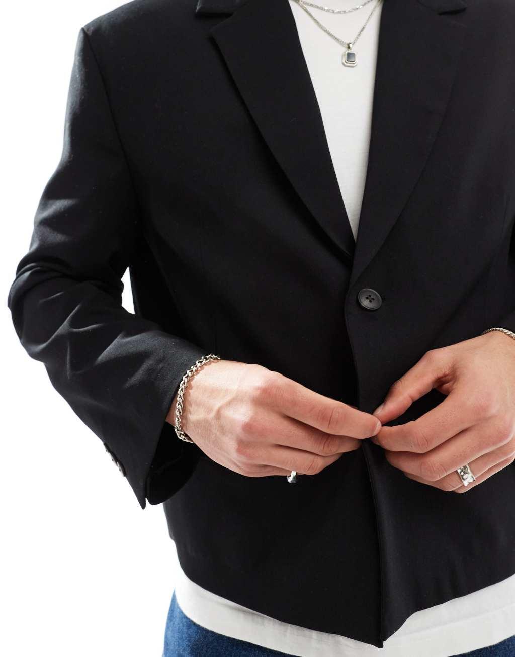Pull&Bear boxy relaxed tailored blazer in black Product Image