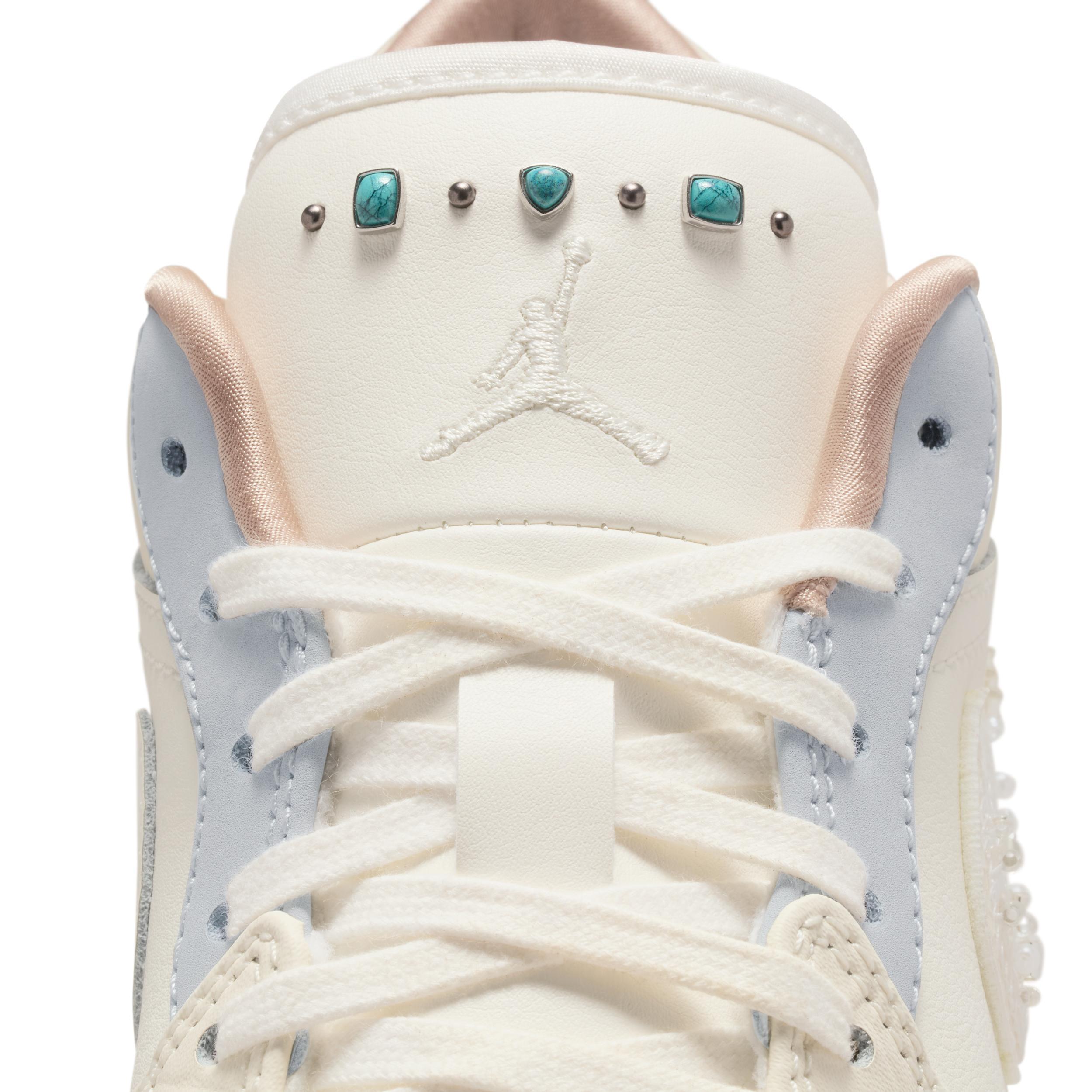 Women's Air Jordan 1 Low Shoes Product Image