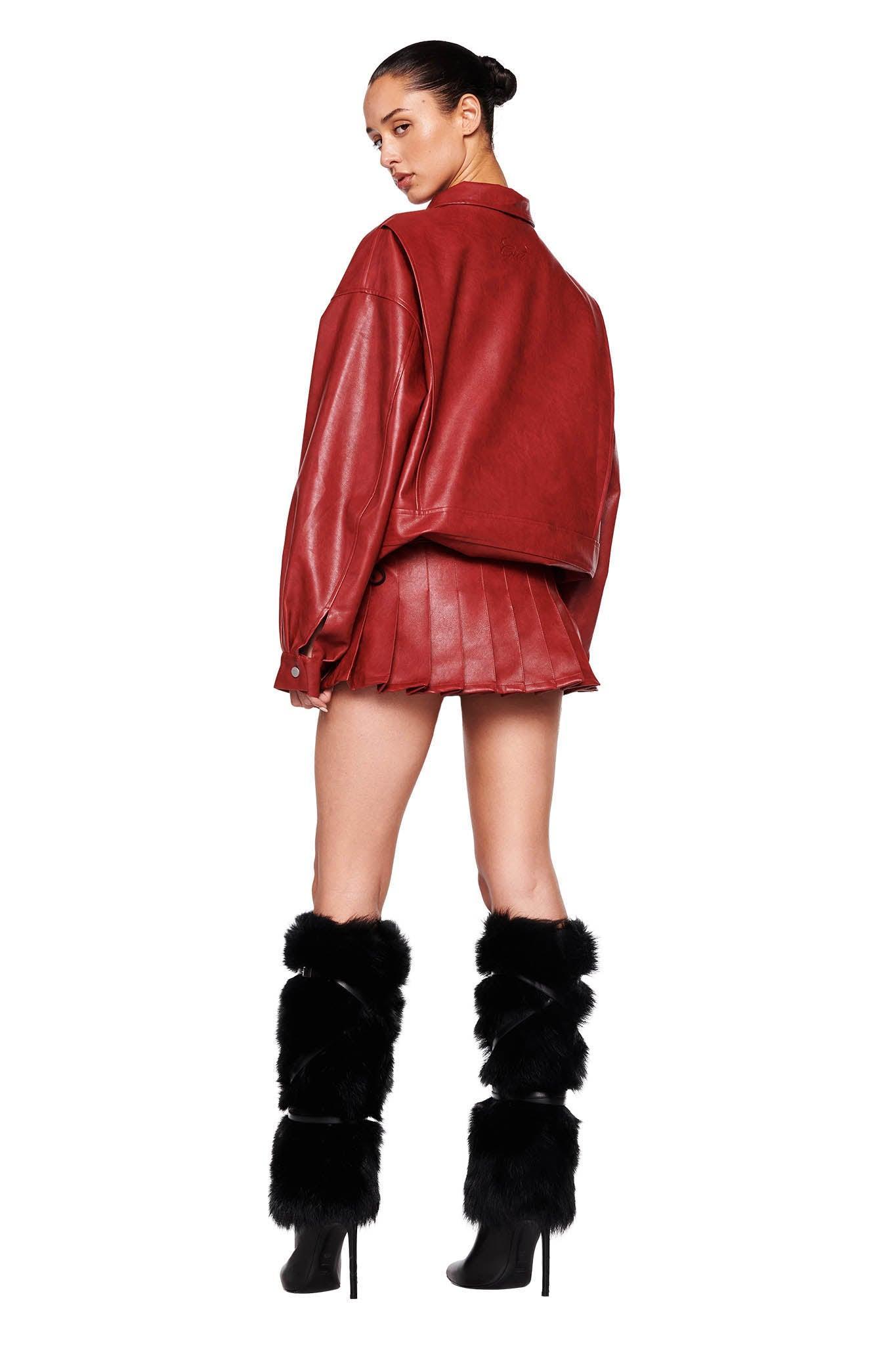 KARI SKORT - RED Product Image