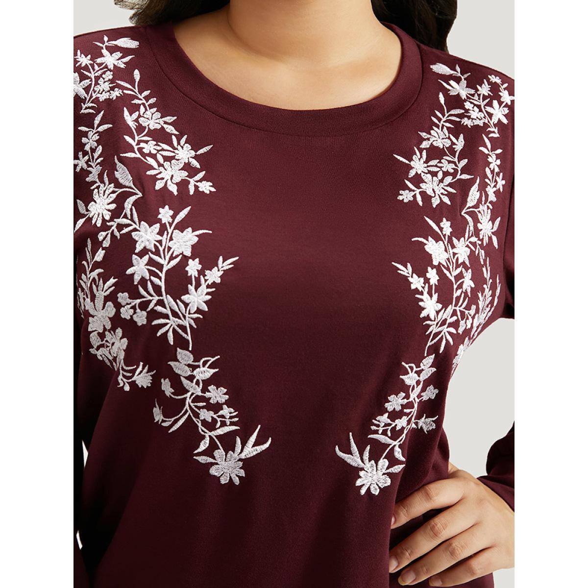 Plus Size Silhouette Floral Print Embroidered Crew Neck Sweatshirt Women Burgundy Casual Elastic cuffs Round Neck Dailywear Sweatshirts BloomChic 26/4X Product Image