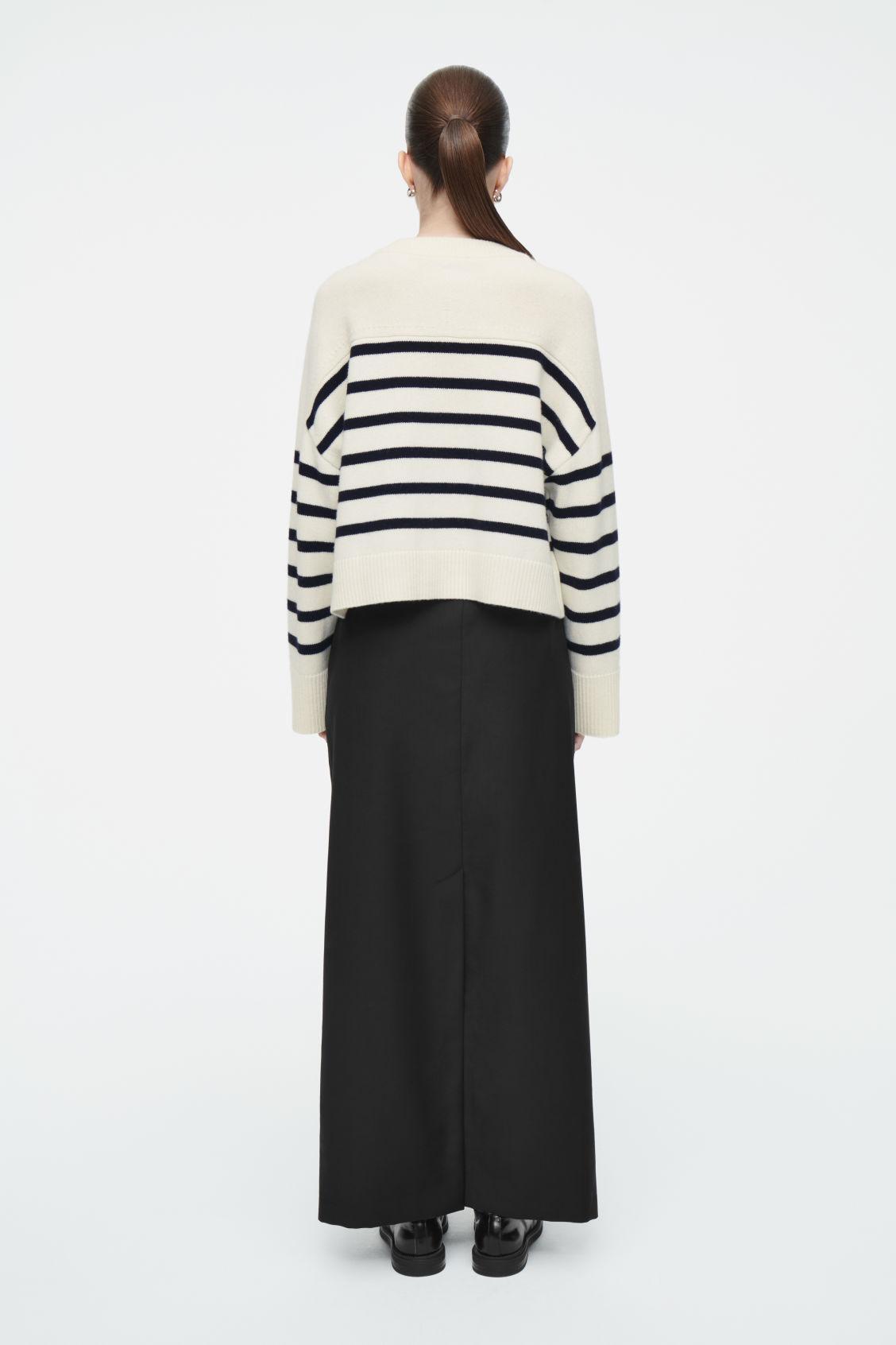 WOOL CREW-NECK CARDIGAN Product Image