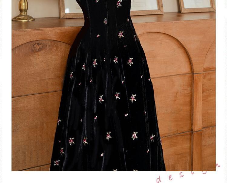 Long-Sleeve Cutout Velvet Maxi A-Line Dress Product Image