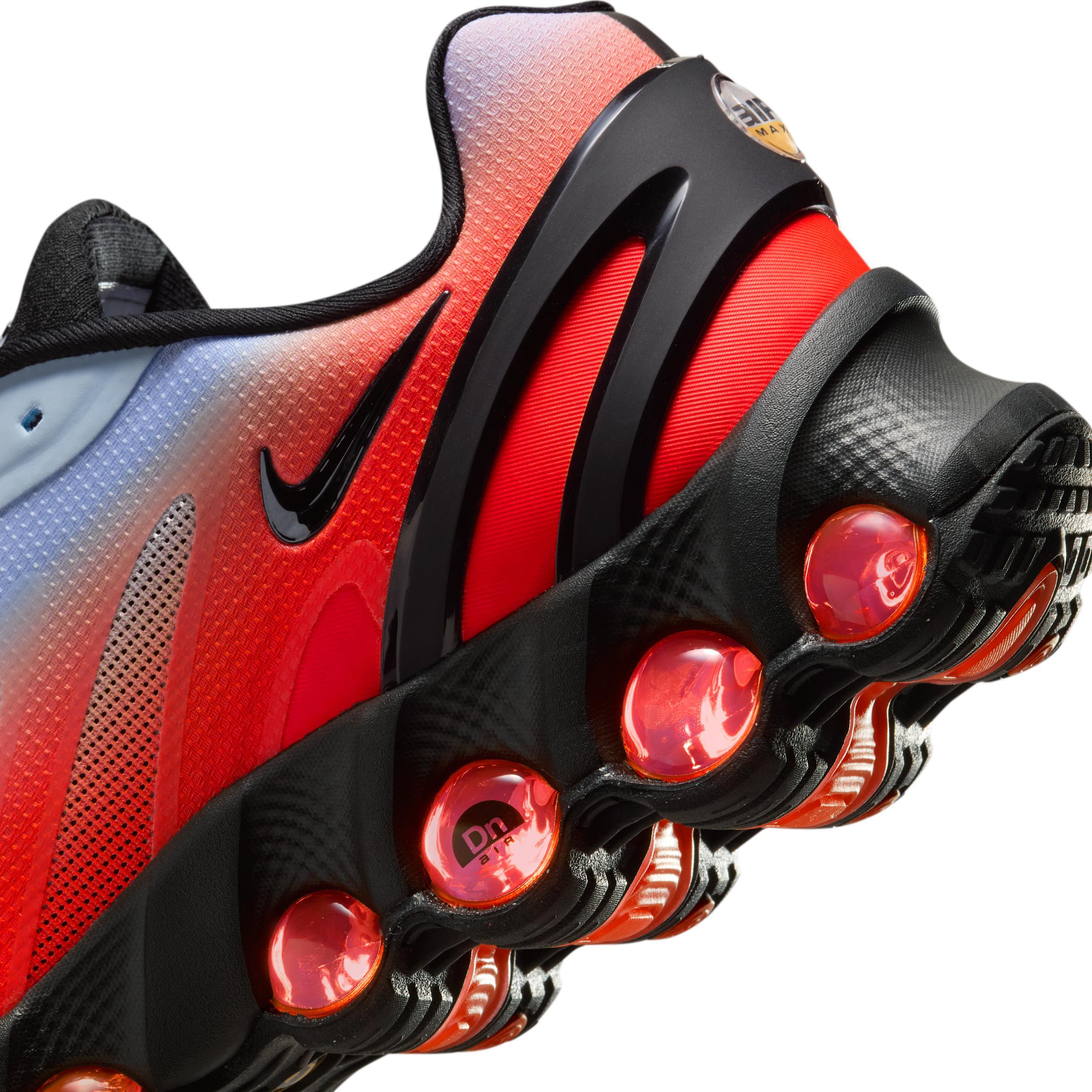 Nike Men's Air Max Dn8 Shoes Product Image