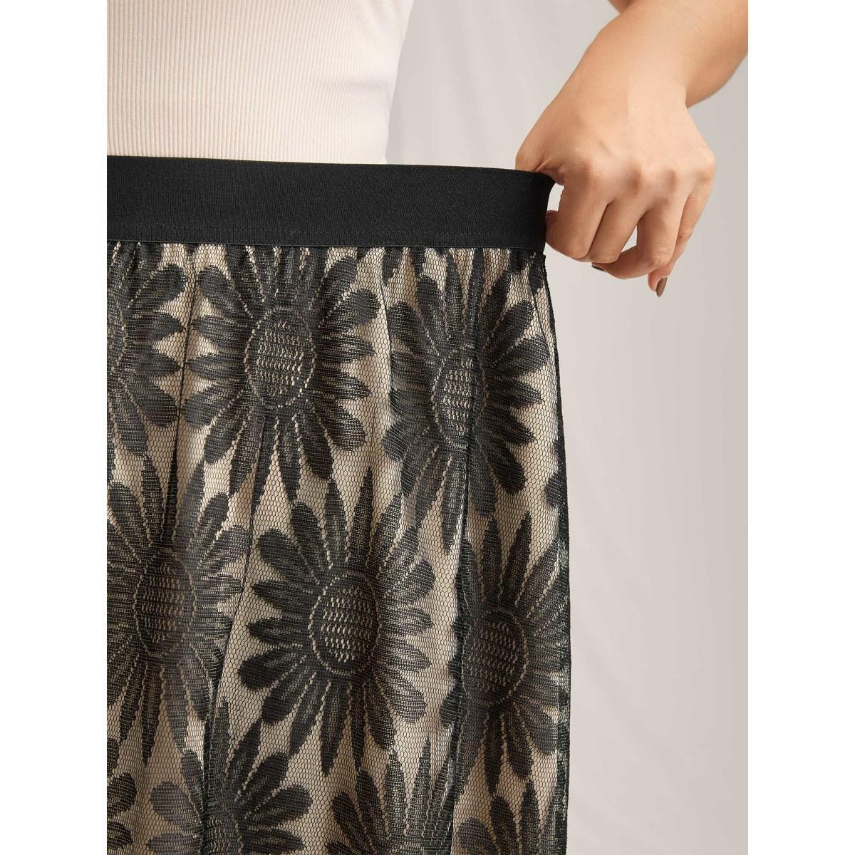 Plus Size Geometric Print Lace Midi Skirt Women Black Elegant See through Bodycon Low stretch Slanted pocket Everyday-Elegant Skirts BloomChic 22-24/3X Product Image