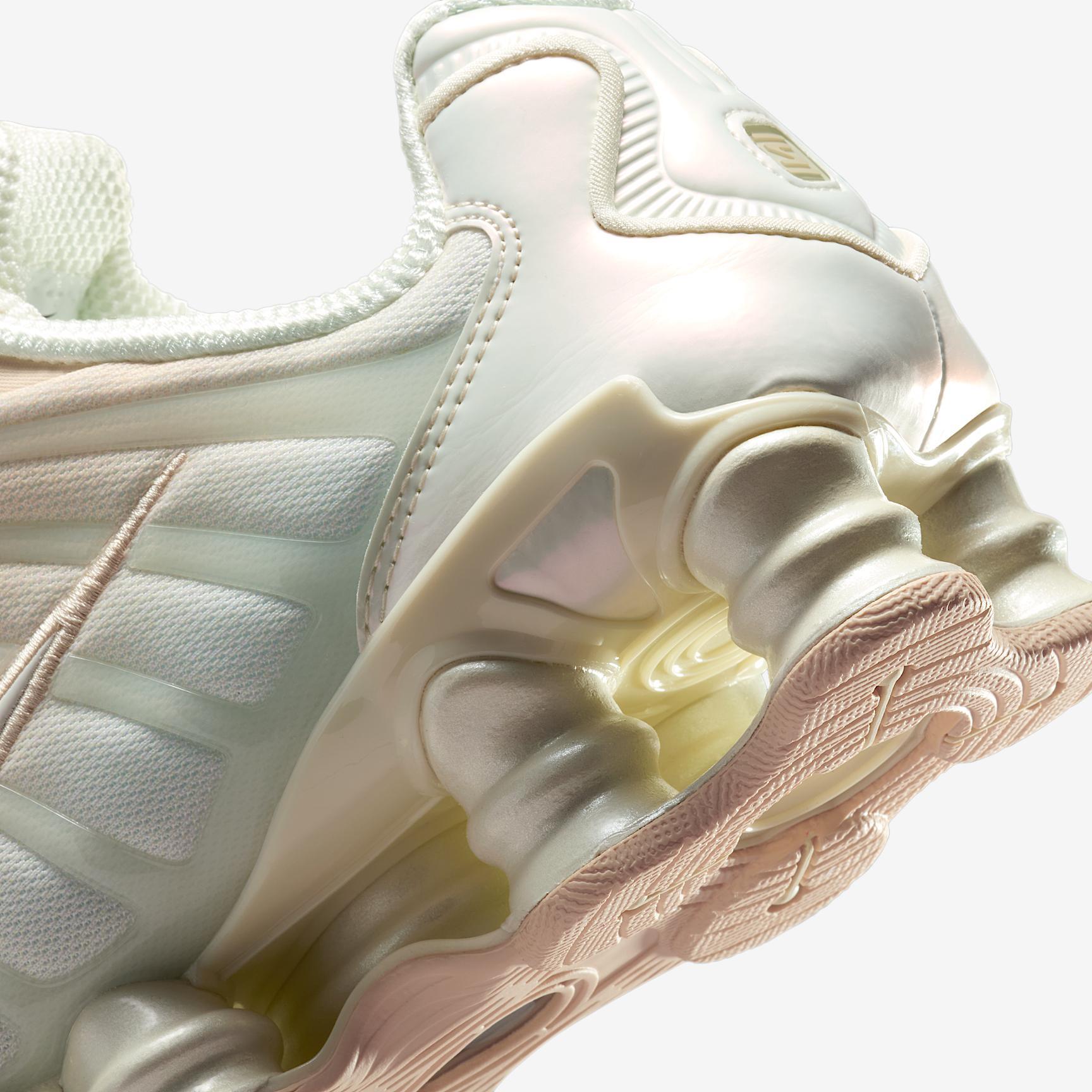 Nike Shox TL Women's Shoes Product Image
