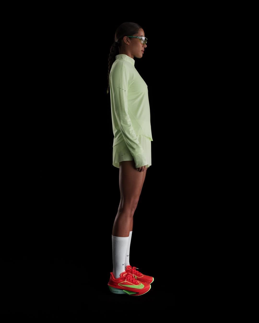 Nike Women's Swift Dri-FIT UV 1/4-Zip Running Top Product Image