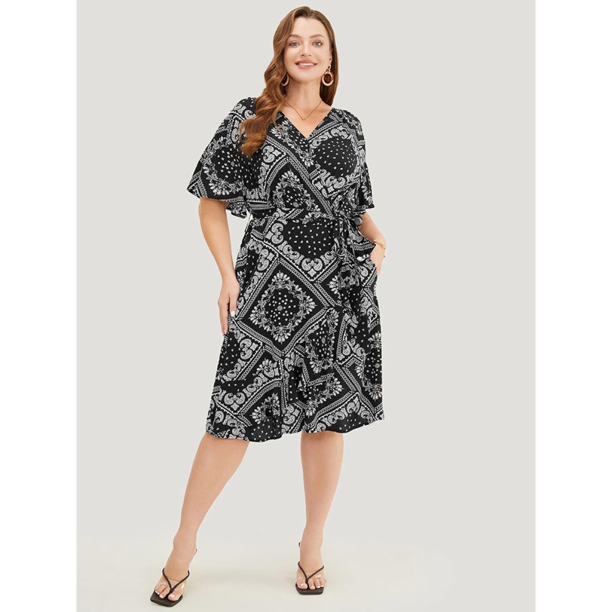 Plus Size Paisley Print Pocket Belted Wrap Flutter Sleeve Dress BlackFlower Women Vacation Wrap V-neck Short sleeve Curvy Knee Dress BloomChic 10/M Product Image