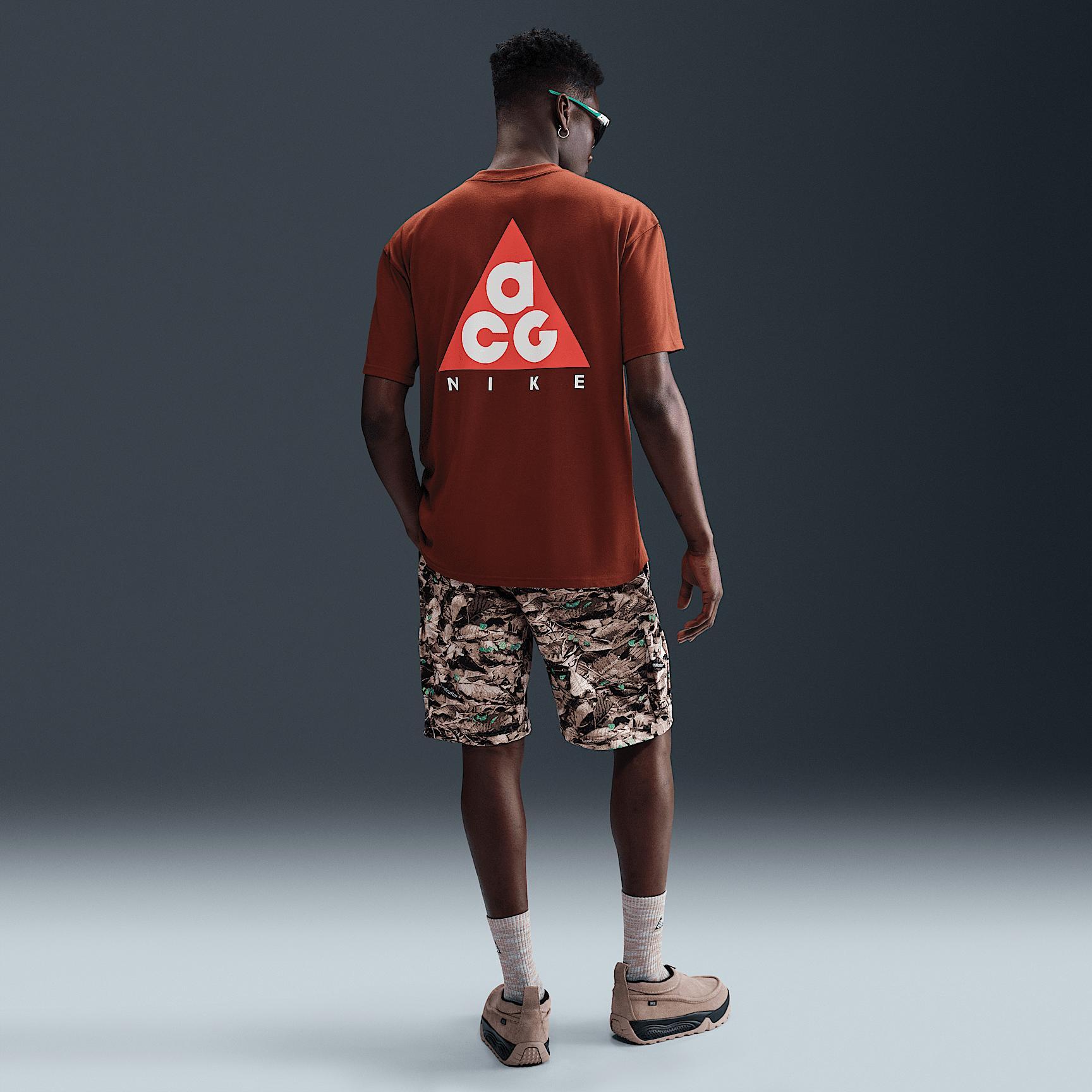 Nike ACG Men's Max90 T-Shirt Product Image