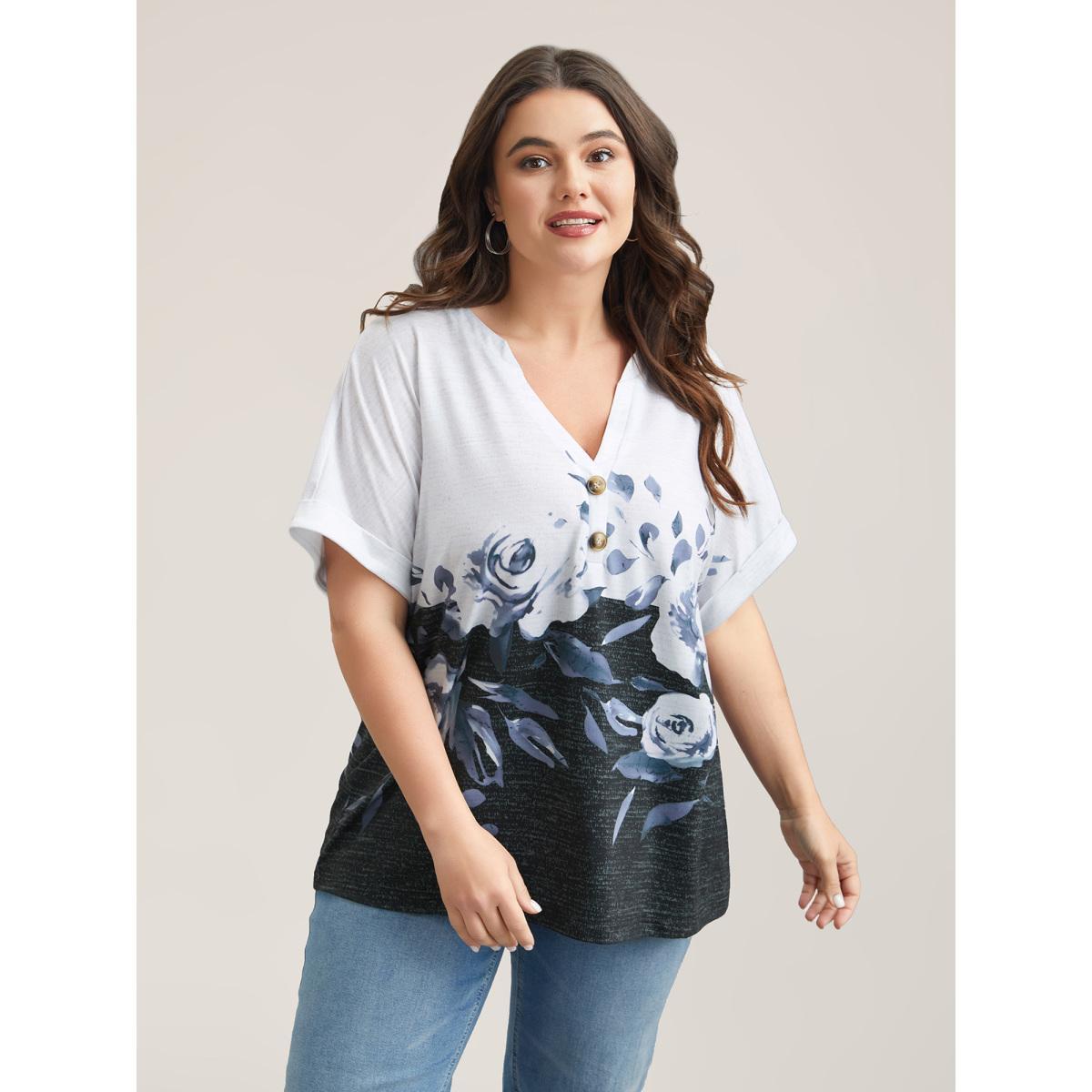 Plus Size Floral Position Print Half-Sleeve T-Shirt Multicolor Women Casual Contrast Natural Flowers Notched collar Everyday T-shirts BloomChic 18-20/2X Product Image
