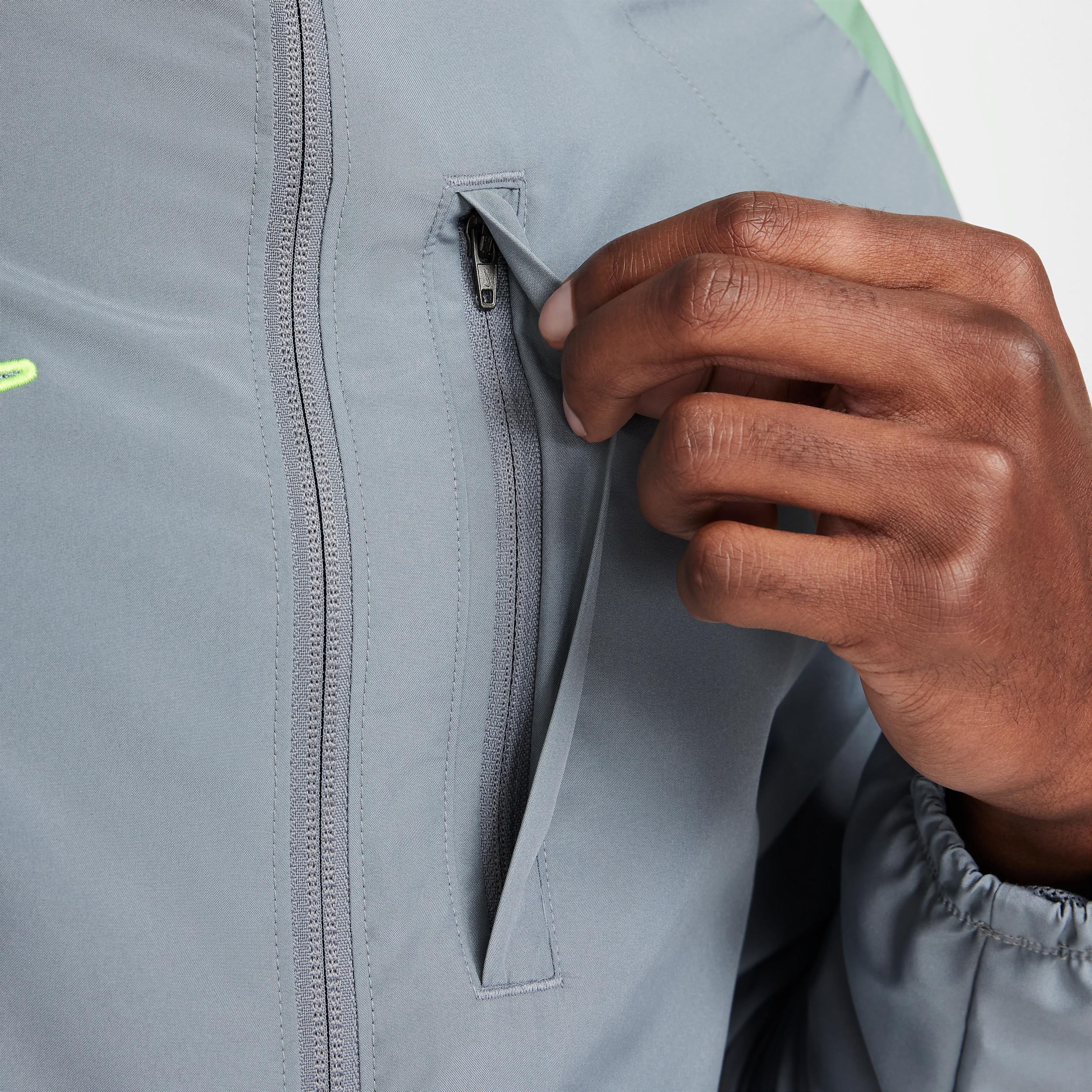 Nike Men's Academy Water-Repellent Hooded Soccer Jacket Product Image