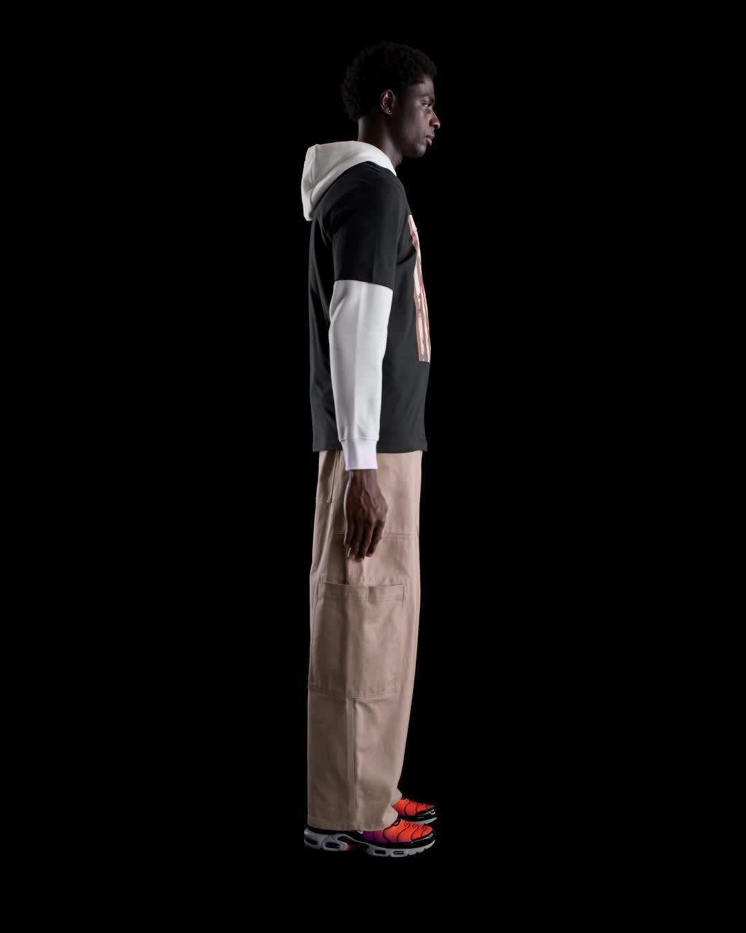 Nike Sportswear T-Shirt Product Image