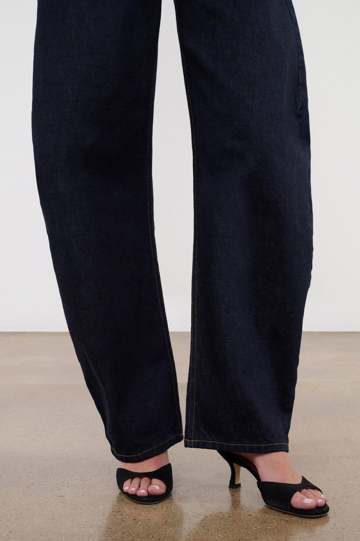 JACKSON BARREL JEAN | INDIGO Product Image