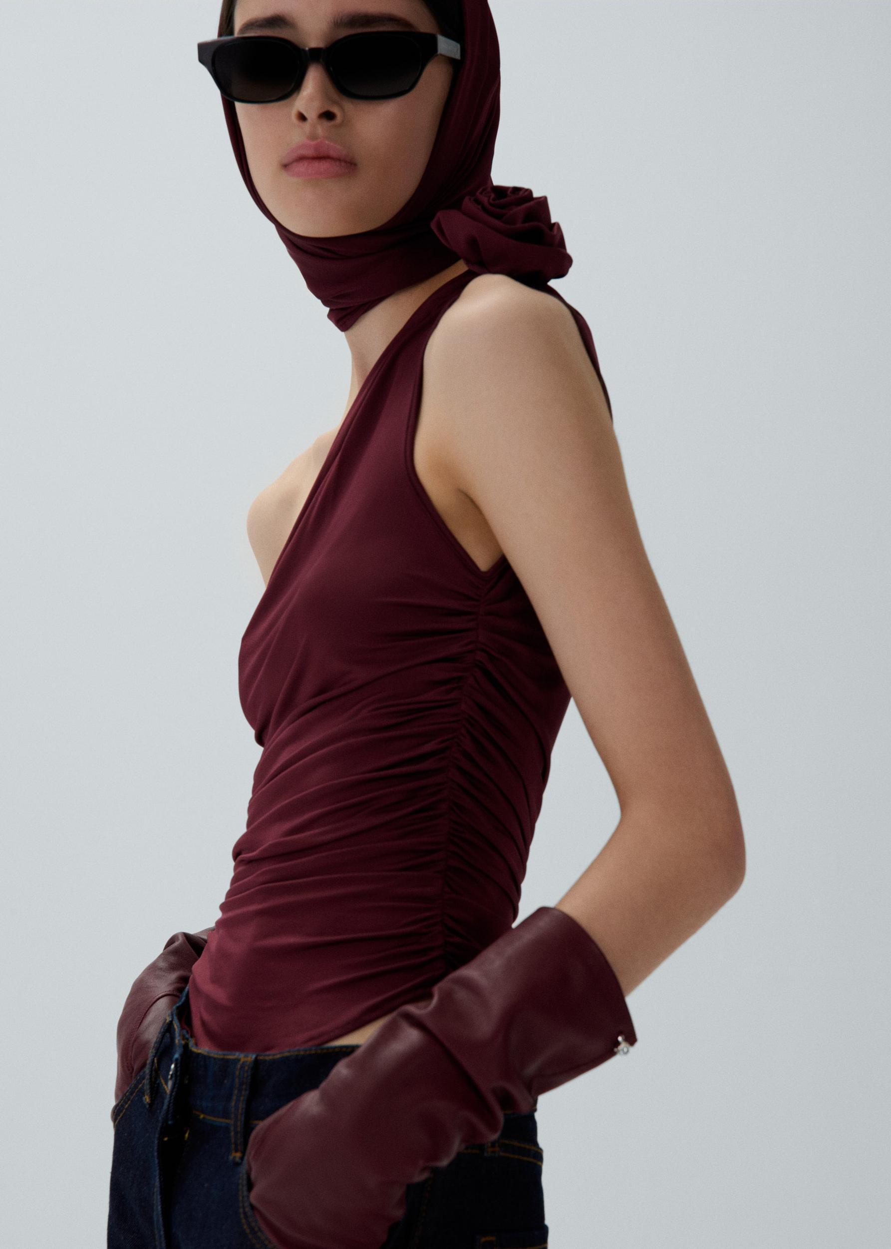 One-shoulder t-shirt in burgundy Product Image