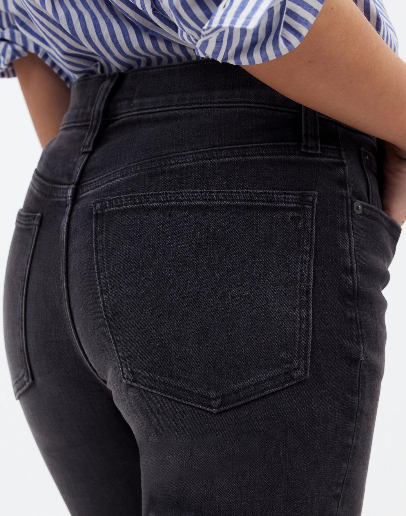 Petite Kick Out Crop Jeans Product Image