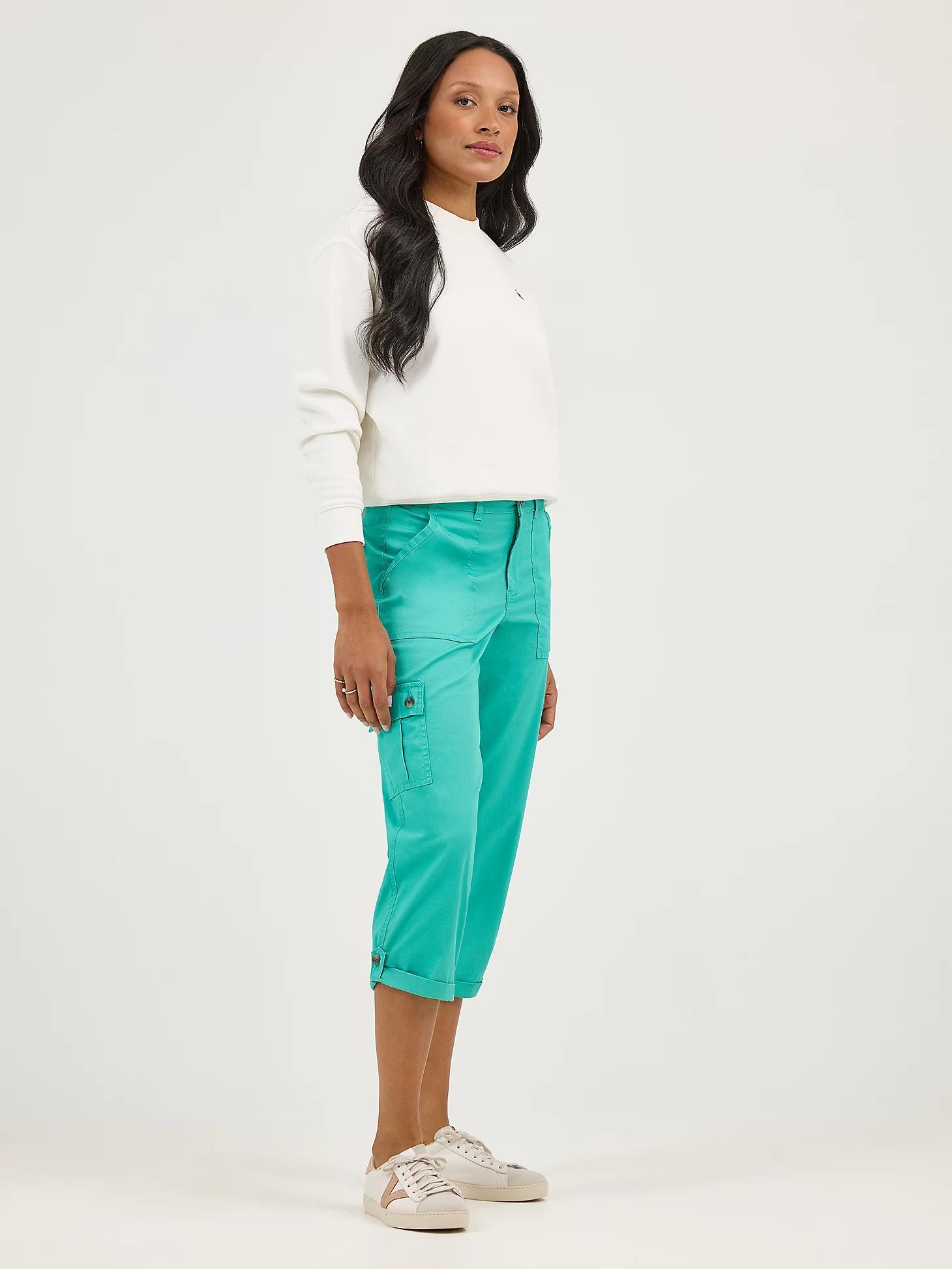 Women's Ultra Lux Comfort with Flex-to-Go Relaxed Fit Cargo Capri | Women's Capris & Crops | Lee® Product Image