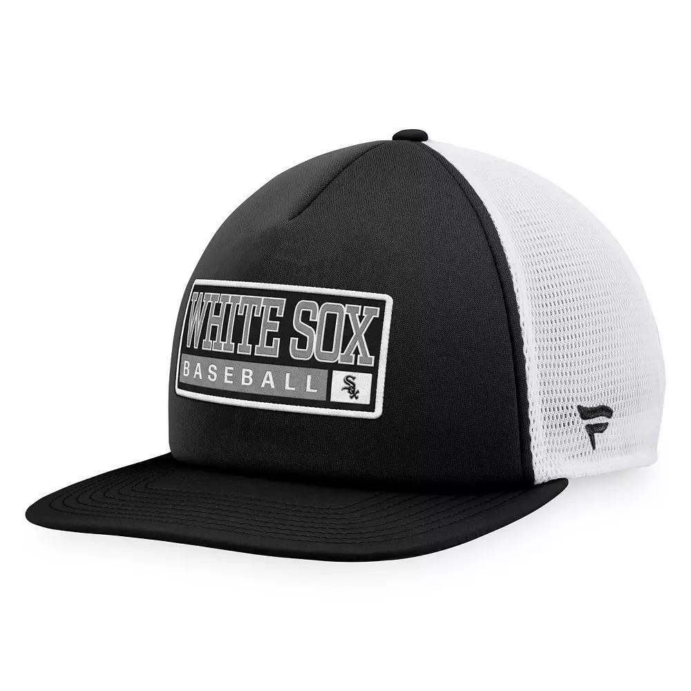 Men's Majestic Black/White Chicago White Sox Foam Trucker Snapback Hat Product Image