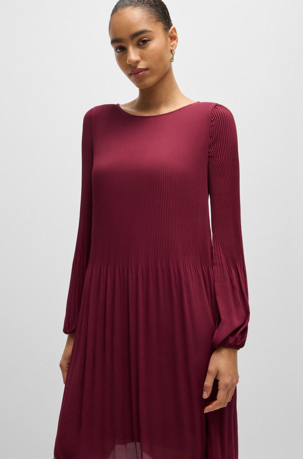 Regular-fit dress with plissé pleats and crew neckline Product Image