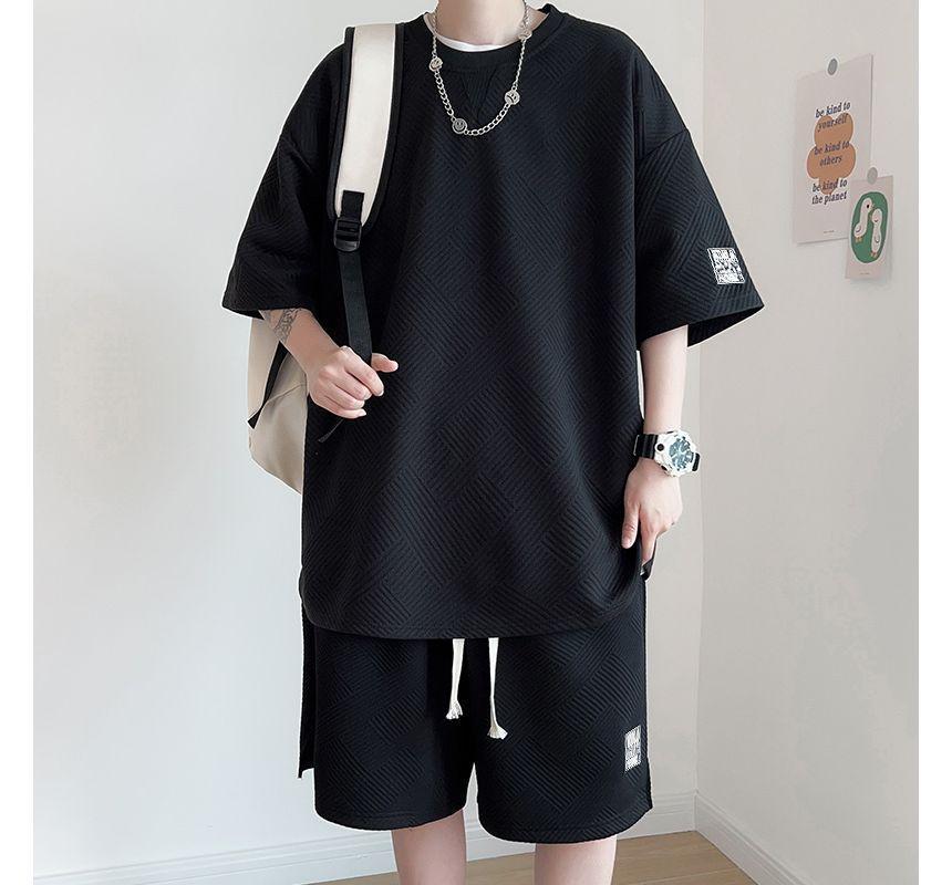 Set: Elbow-Sleeve Crew Neck Waffle T-Shirt + Sweatshorts Product Image