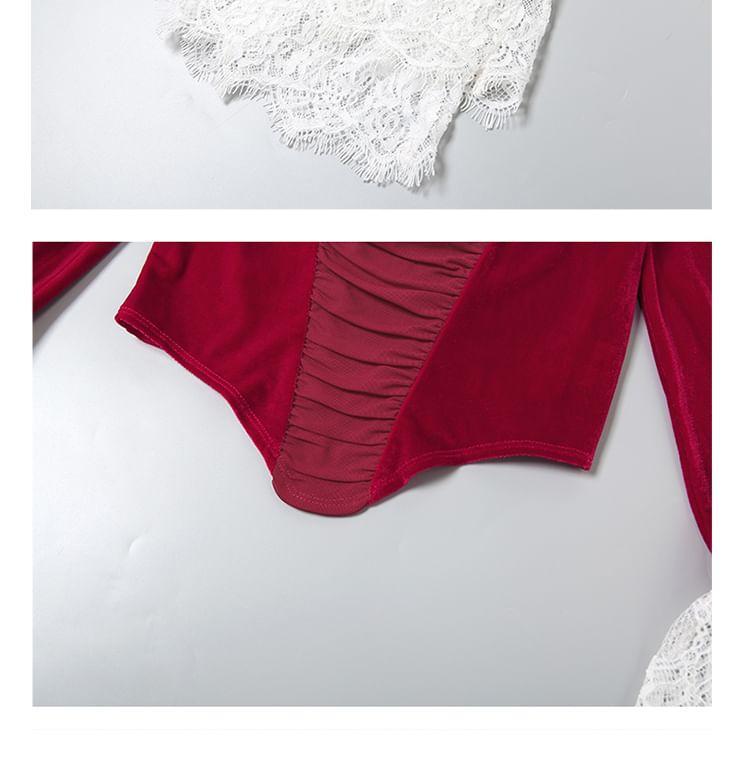 Flared-Sleeve Scoop Neck Plain Lace Trim Asymmetrical Crop Corset Top Product Image