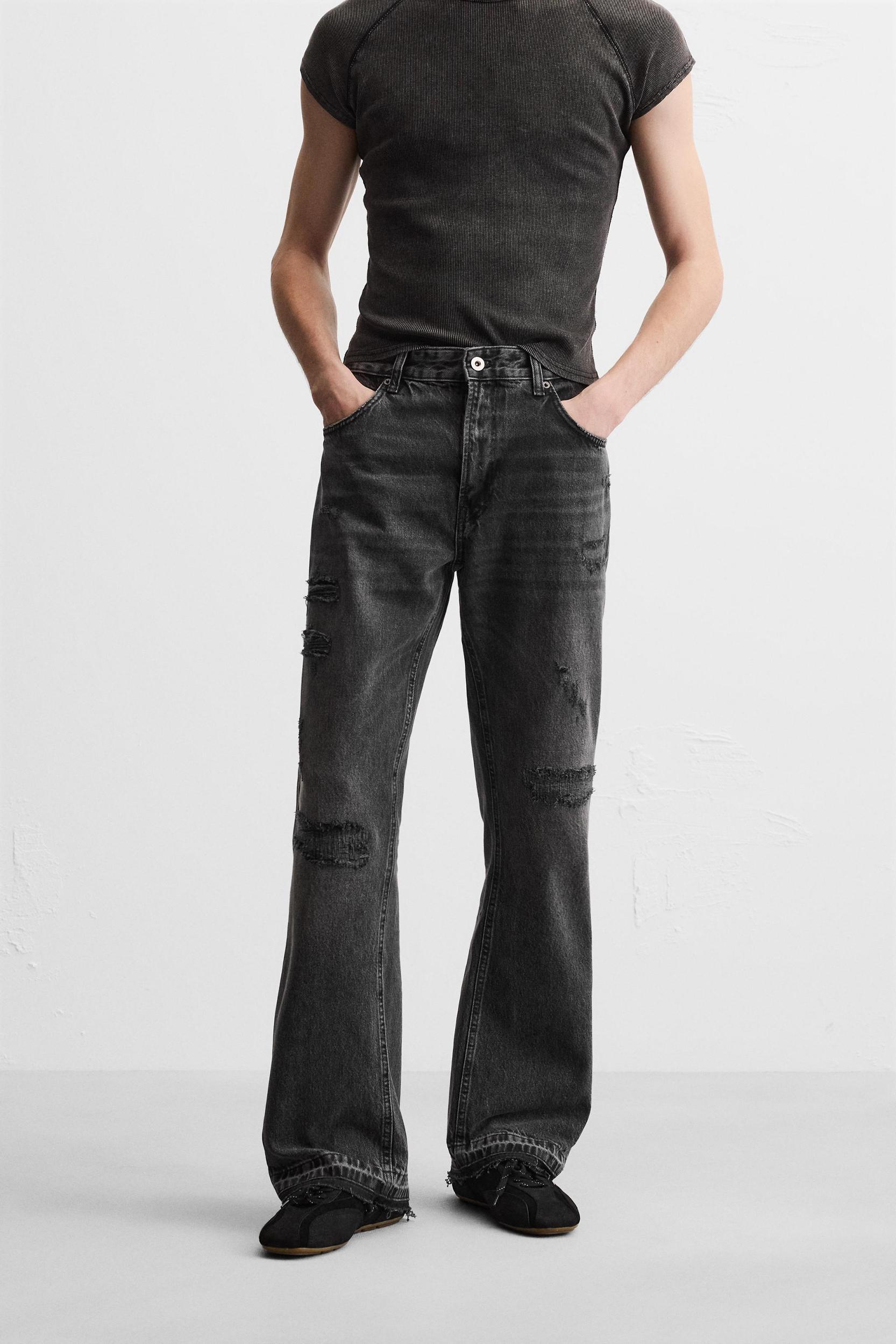 RIPPED FLARE FIT JEANS Product Image