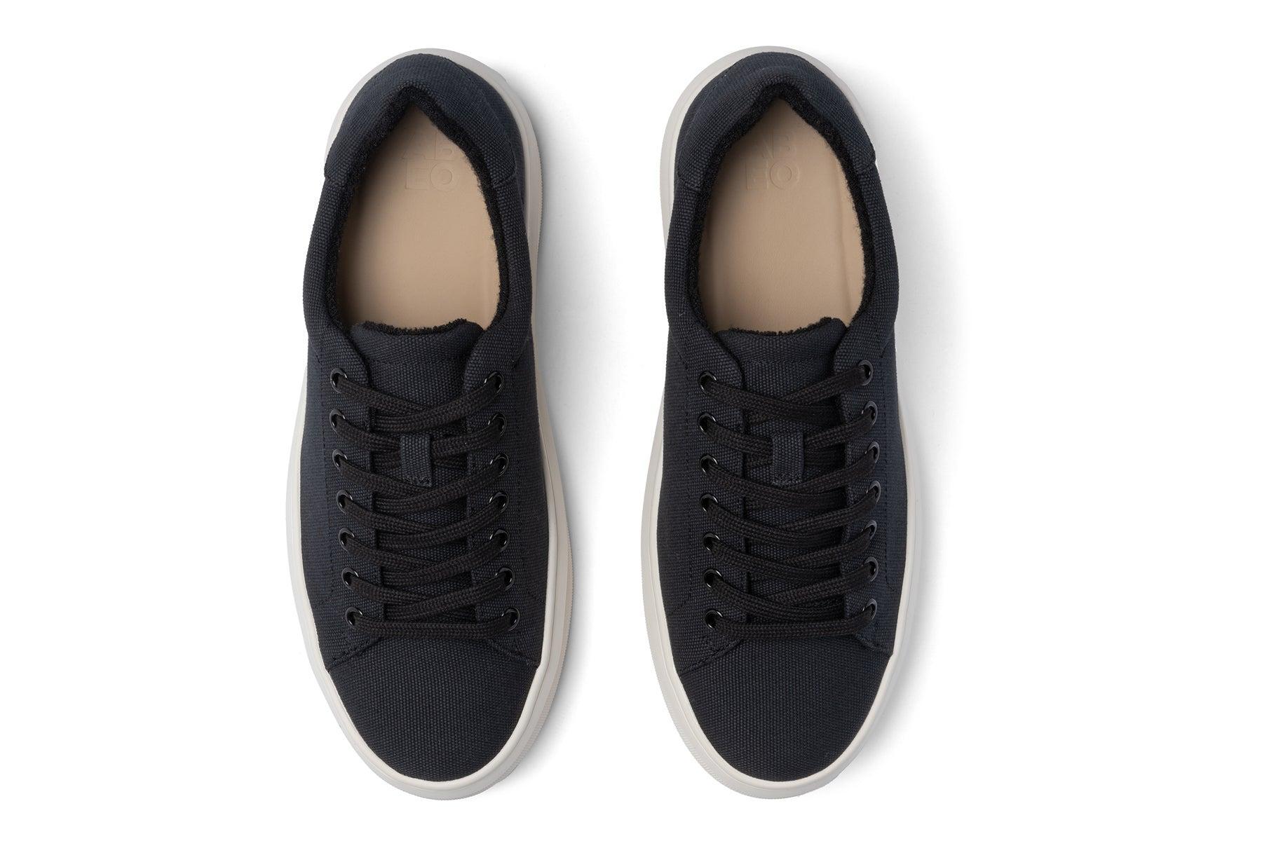Jumpstreet Sneaker Female Product Image