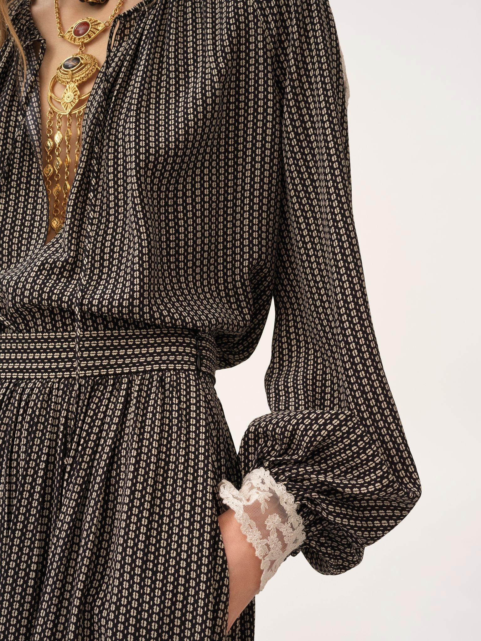 Open-neck top in crêpe de chine & lace Product Image