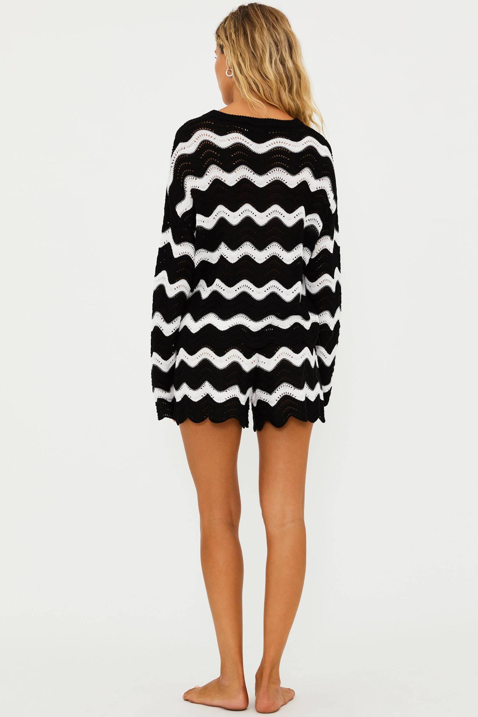 Balboa Short Black & White Tides Product Image