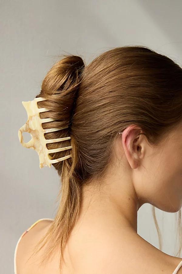 Emi Jay Heartbreaker Claw Clip Womens at Urban Outfitters Product Image