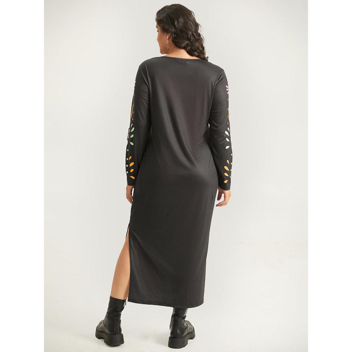 Plus Size Halloween Skull Print Round Neck Split Hem Dress Black Women Casual Printed Round Neck Long Sleeve Curvy Midi Dress BloomChic 30/6X Product Image
