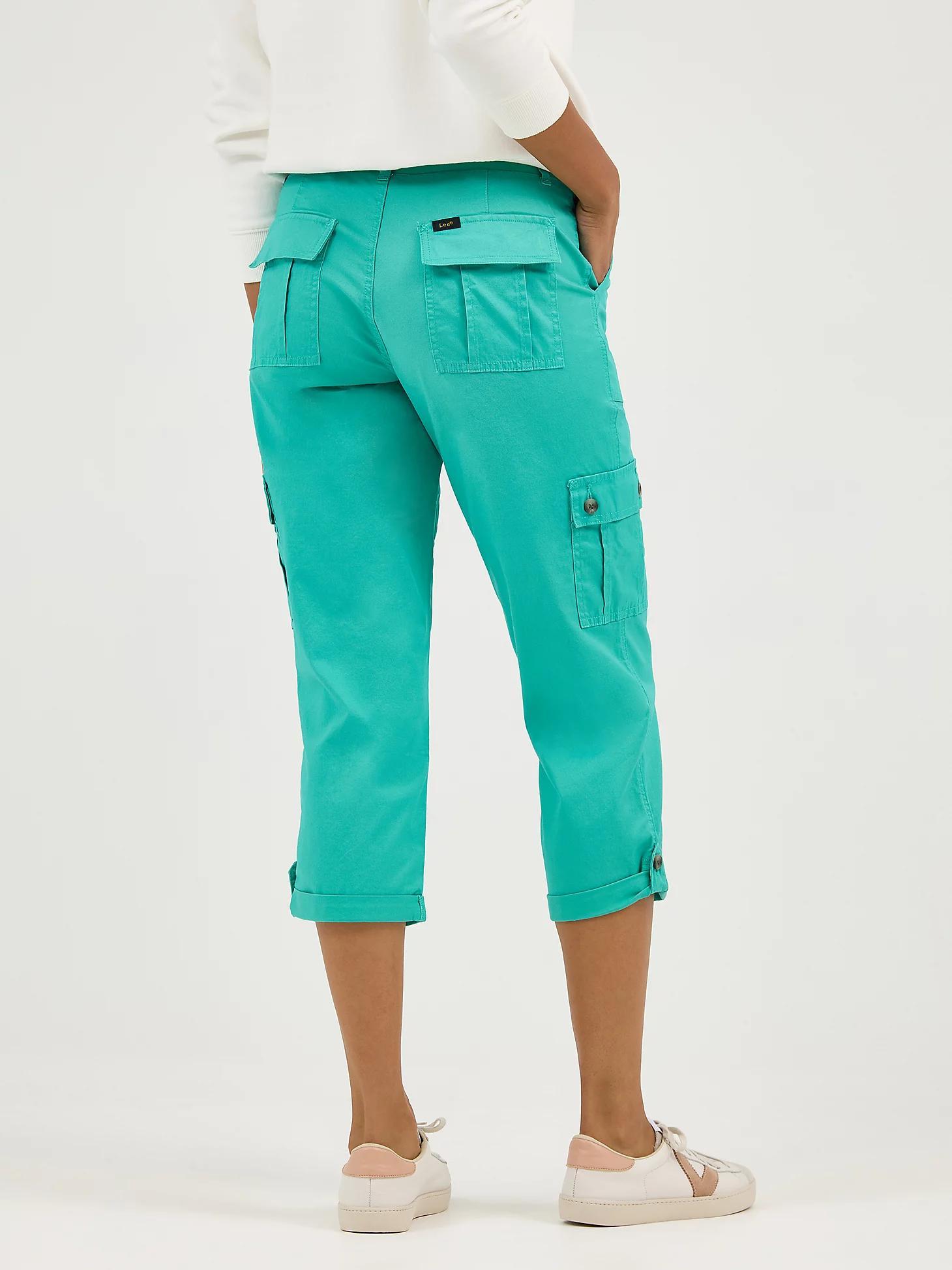 Women's Ultra Lux Comfort with Flex-to-Go Relaxed Fit Cargo Capri | Women's Capris & Crops | Lee® Product Image