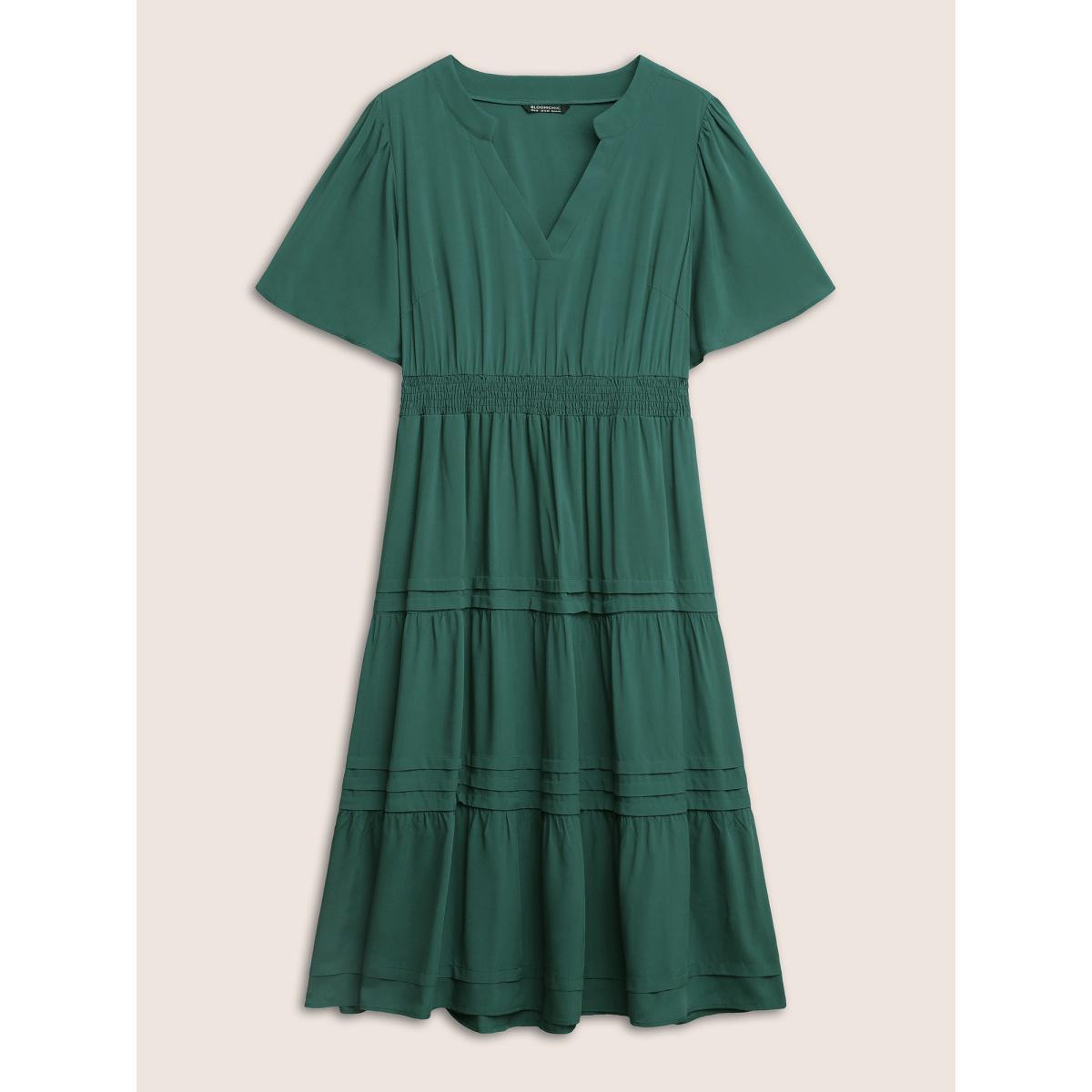 Plus Size Plain Shirred Notched Pocket Pleated Dress Green Women Resort Non Notched collar Short sleeve Curvy Midi Dress BloomChic 10/M Product Image