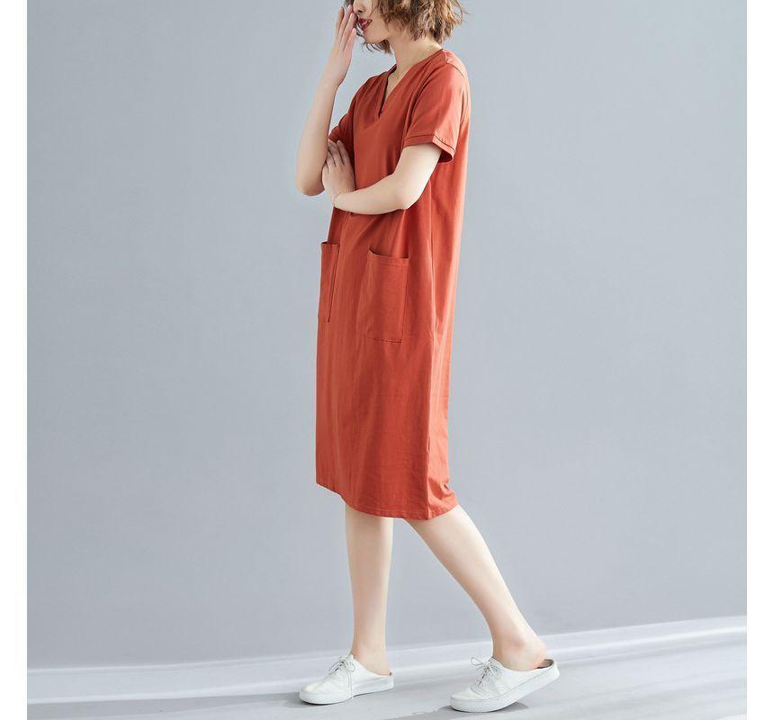 Short-Sleeve V-Neck Plain Midi T-Shirt Dress Product Image
