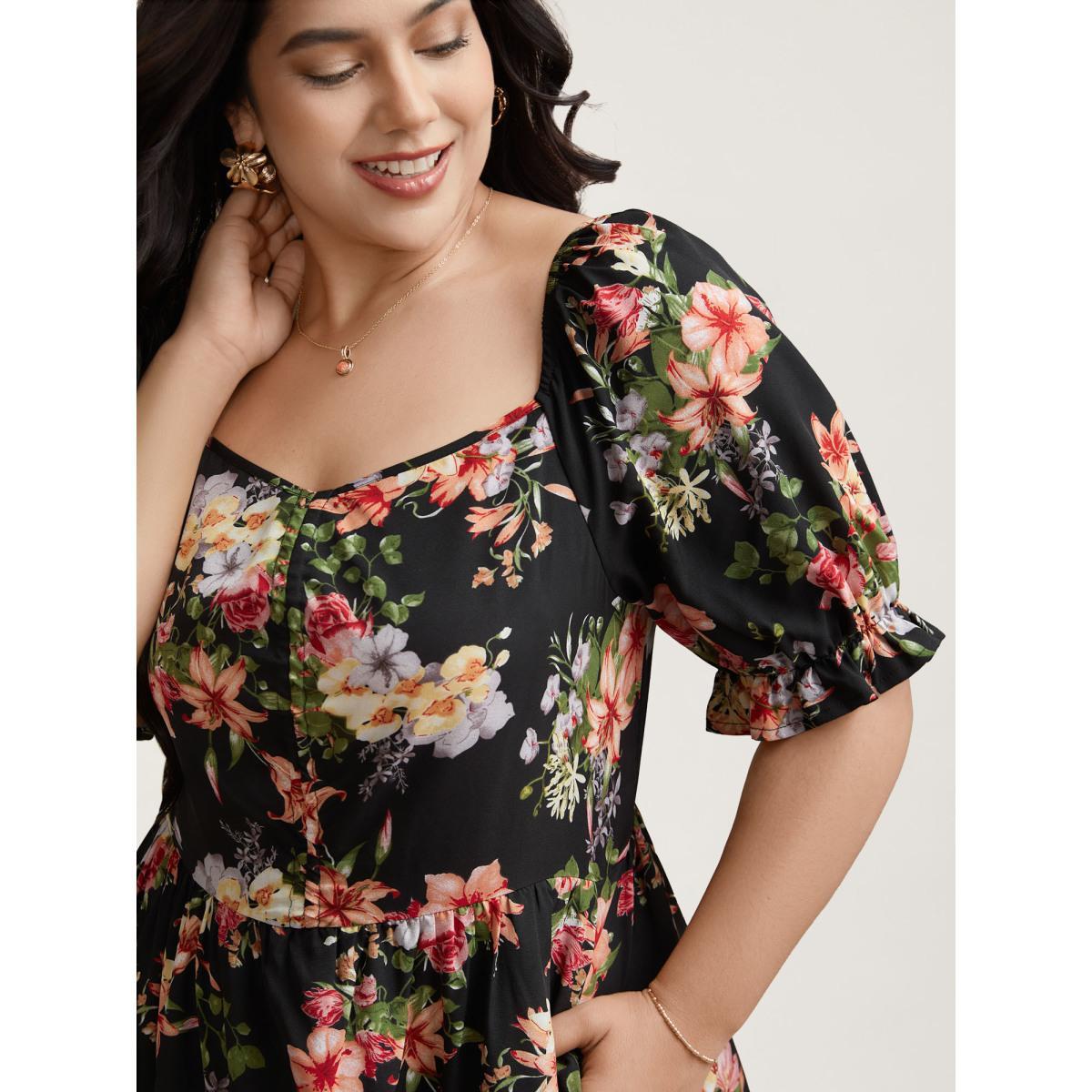 Plus Size Sweetheart Neckline Drawstring Floral Midi Dress Black Women Elegant Drawstring Heart neckline Half Sleeve Curvy BloomChic 10/M Product Image