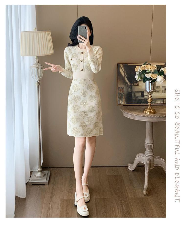 Long-Sleeve Crew Neck Patterned Knit Sheath Dress Product Image