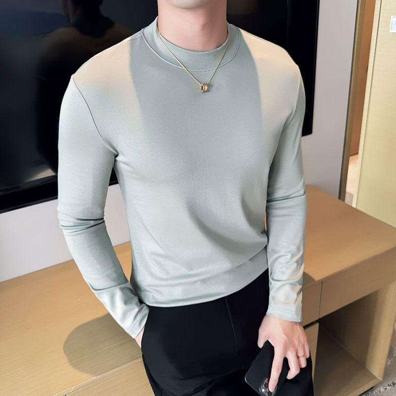 Long-Sleeve High Neck Plain T-Shirt Product Image