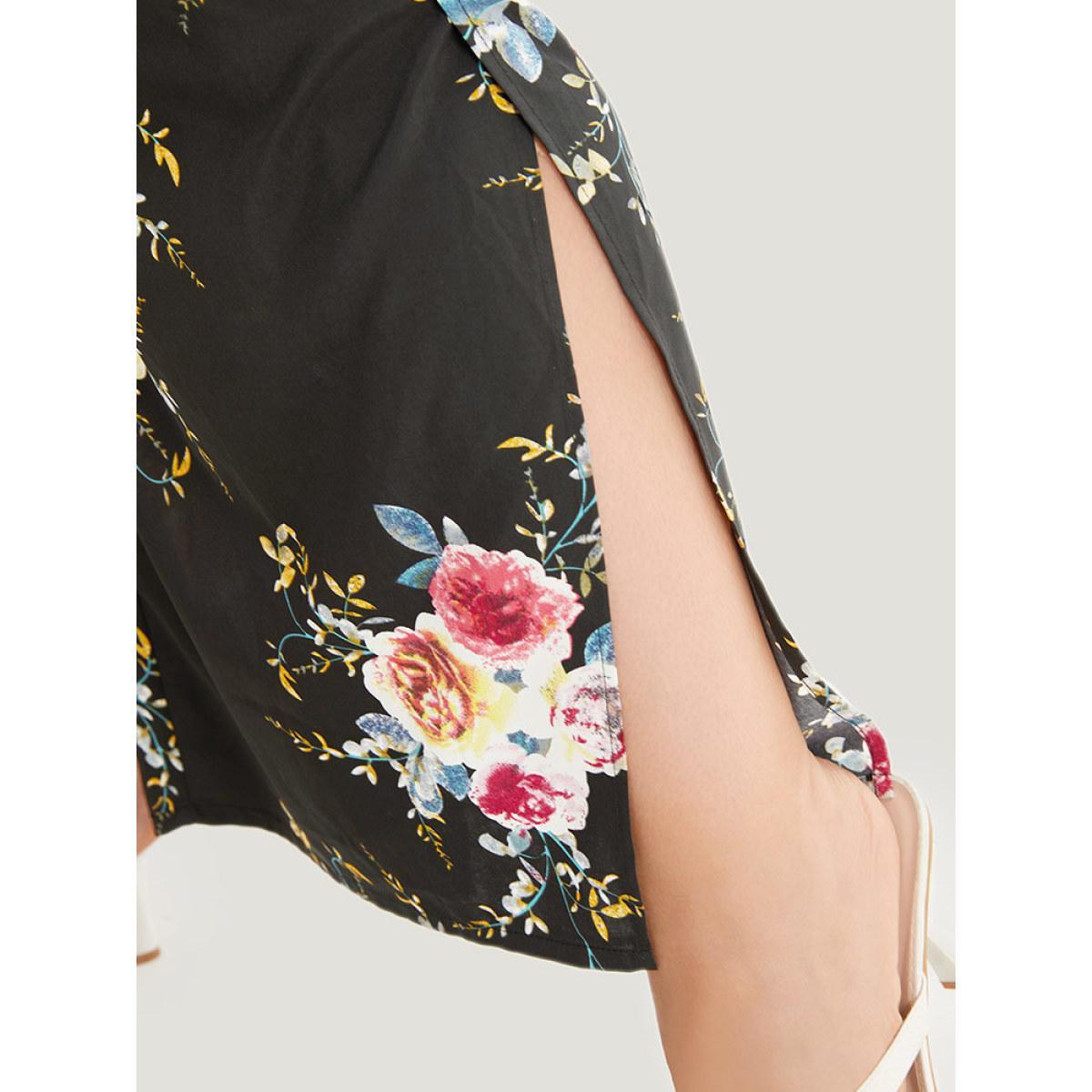 Plus Size Floral Print Belted Split Side Pleated Pants Women BlackFlower Elegant Straight Leg High Rise Dailywear Pants BloomChic 22-24/3X Product Image