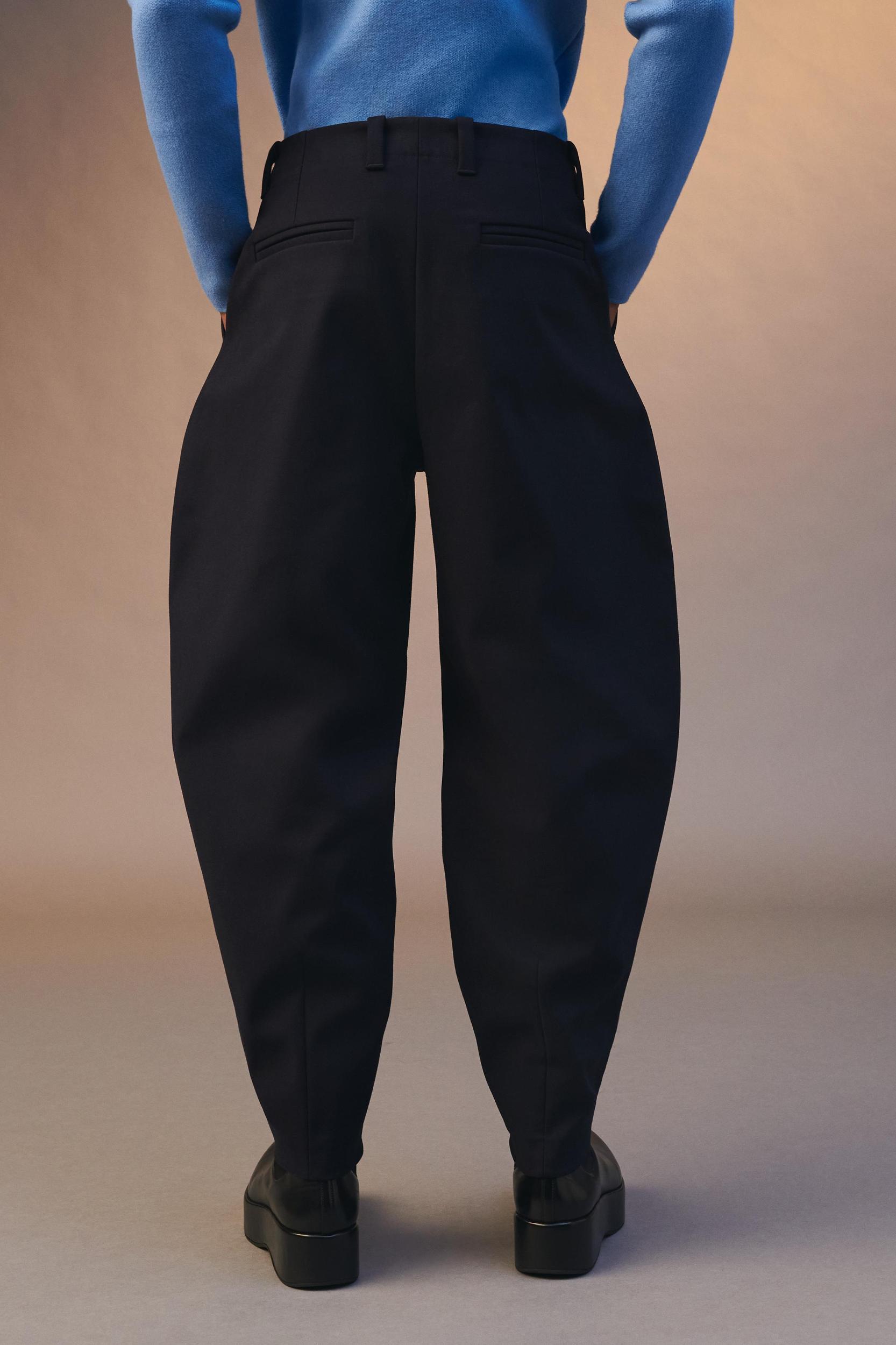 BALLOON FIT PANTS LIMITED EDITION Product Image