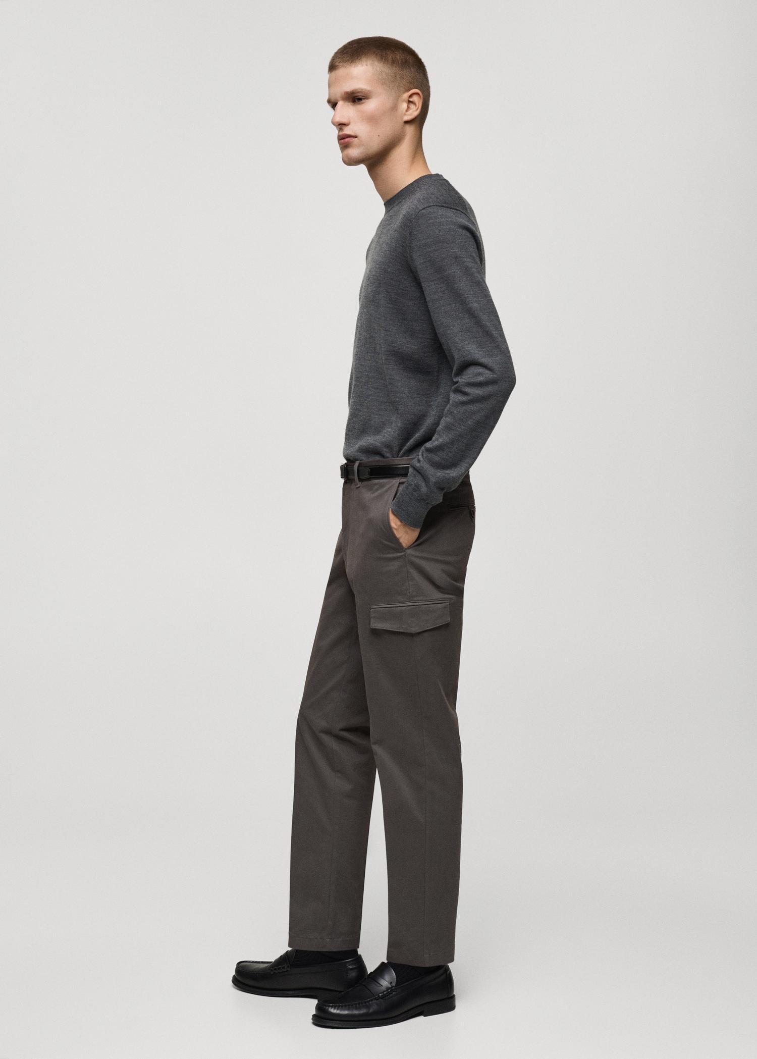 Regular-fit cotton cargo pants - Men | MANGO USA Product Image