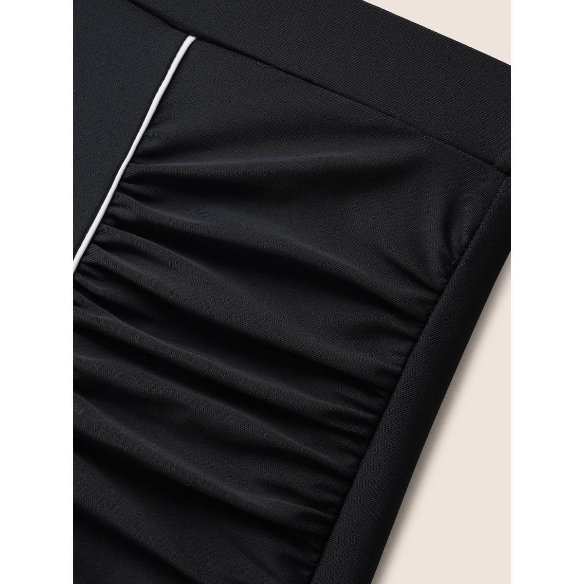 Plus Size Contrast Trim Ruched High Rise Swim Bottom Women's Swimwear Black Beach Gathered High stretch Skinny High Rise Curve Swim Bottoms BloomChic 12/L Product Image