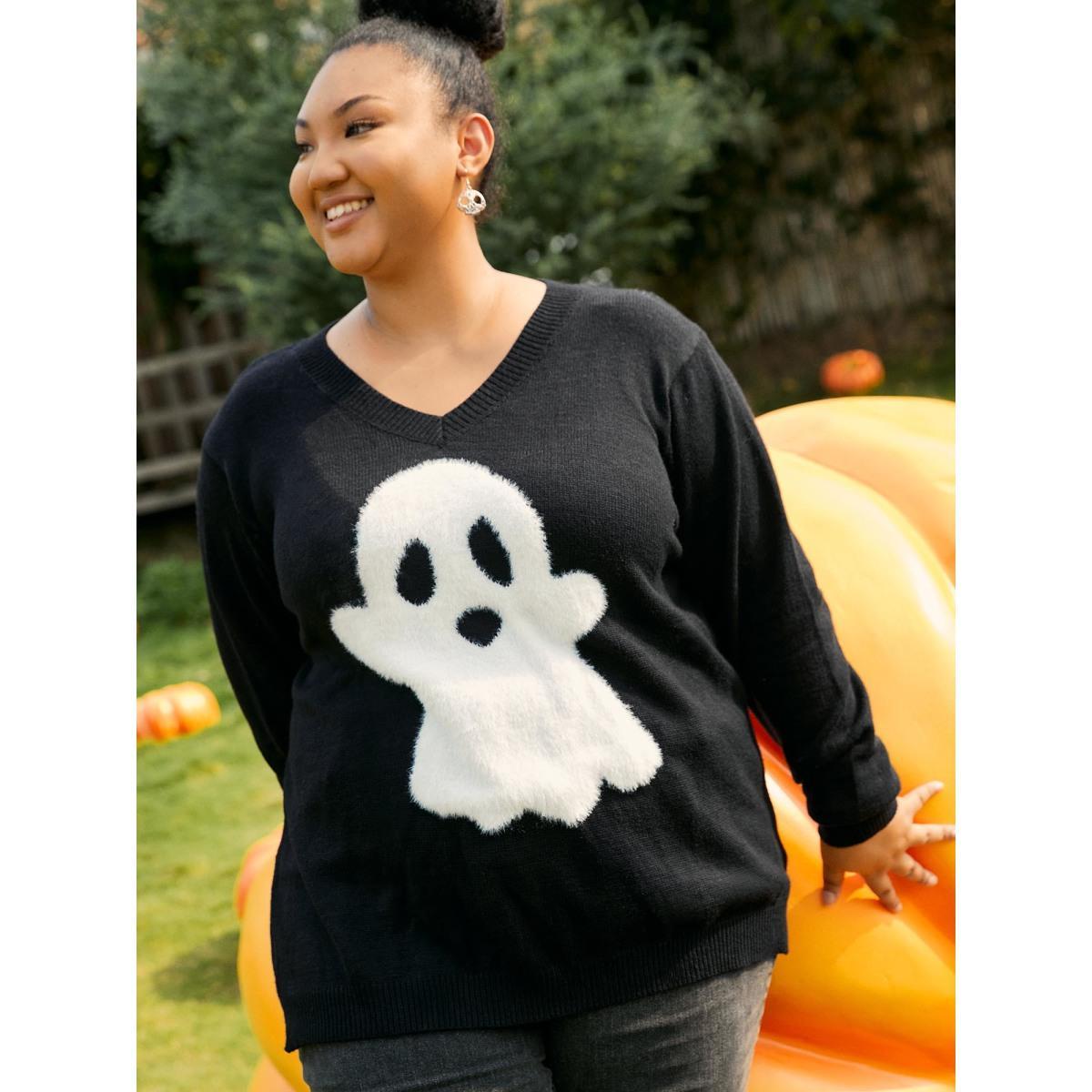 Plus Size Mink Touch Ghost Printed Pullover Black Women Casual Long Sleeve V-neck Everyday Pullovers BloomChic 28/5X Product Image