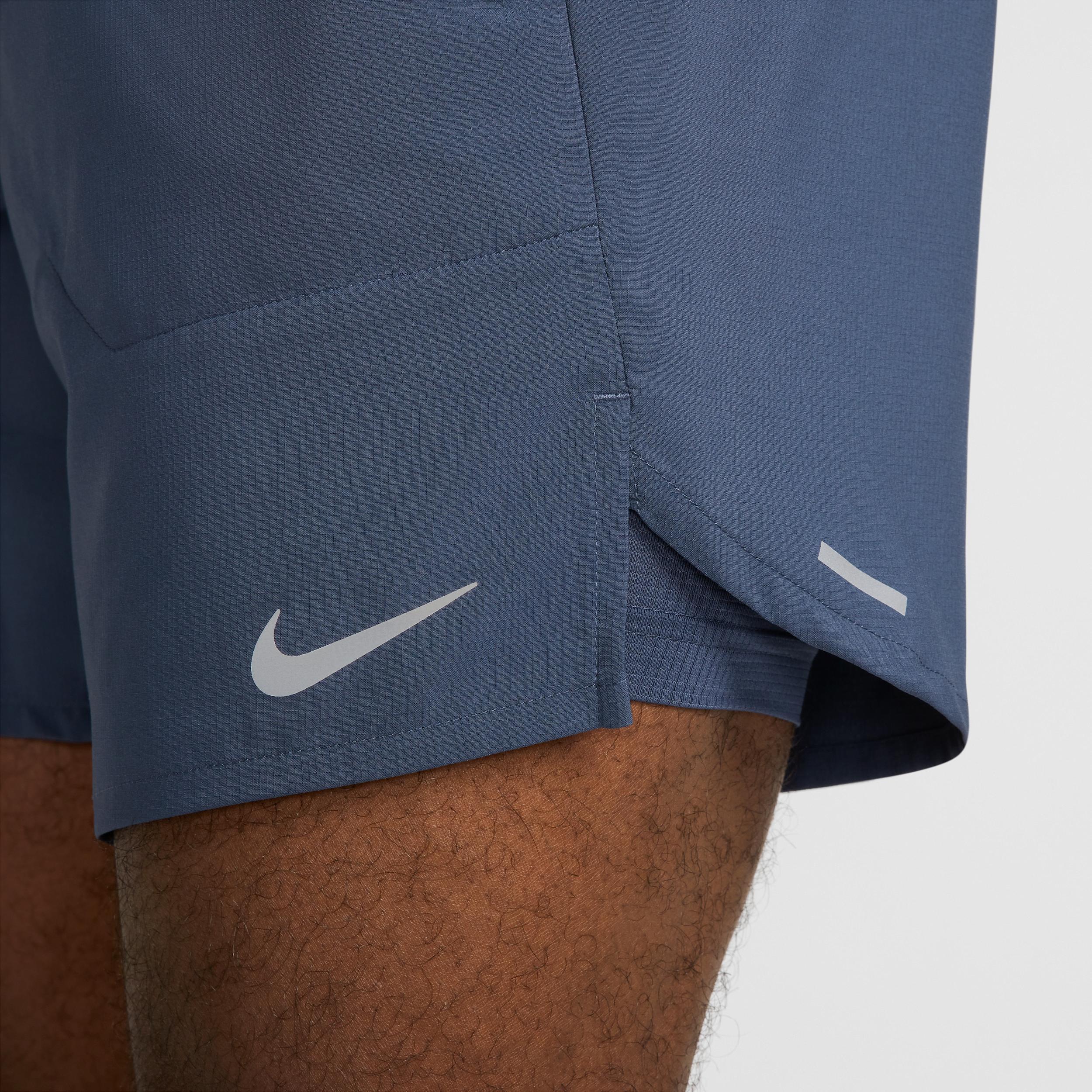 Nike Men's Stride Dri-FIT 7" 2-in-1 Running Shorts Product Image