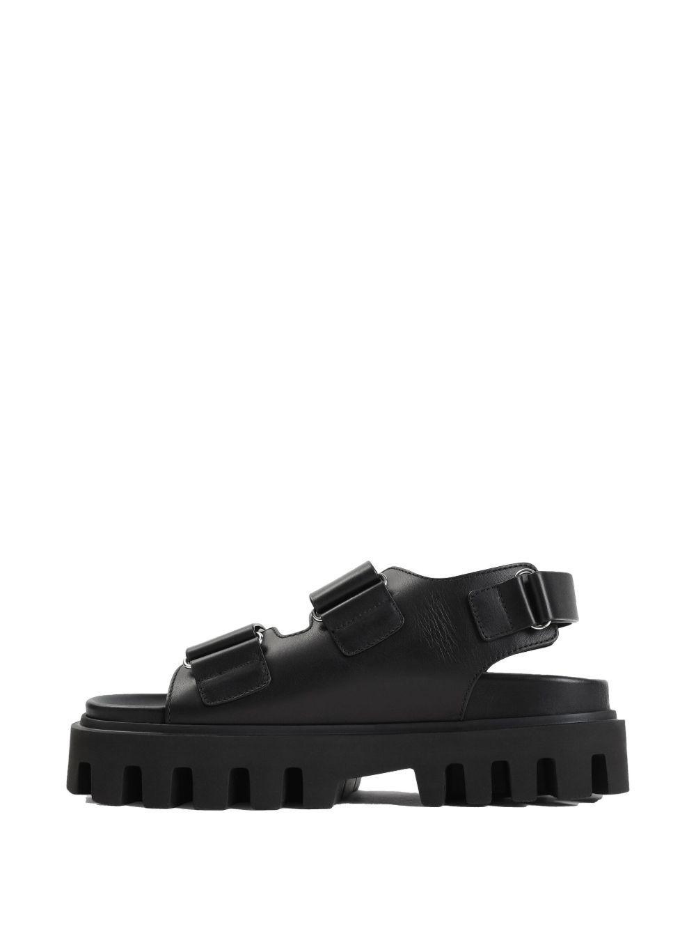 leather sandals Product Image