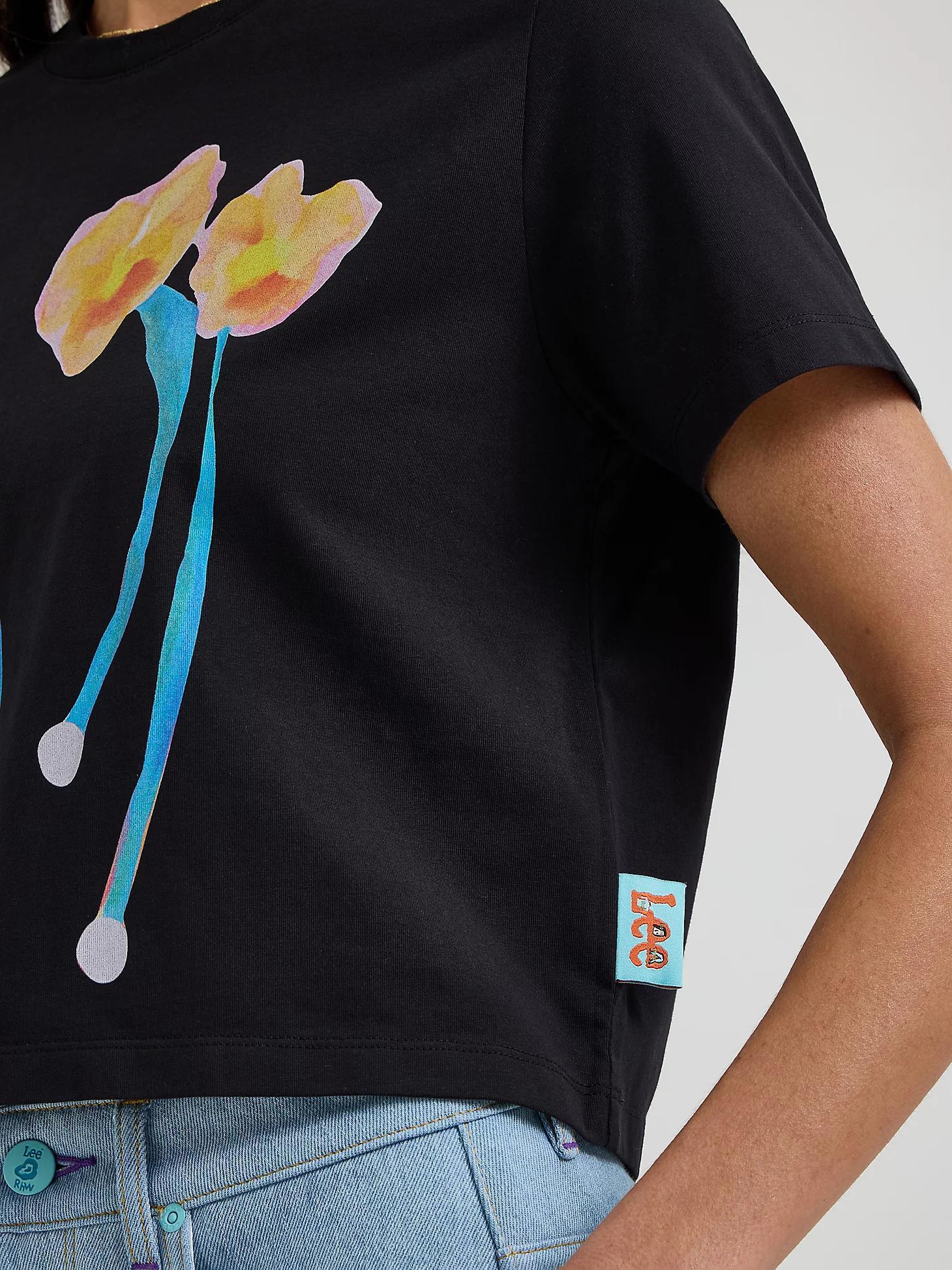 Women's Lee® x Ruohan Wang Crop Flower Tee | Women's Tees | Lee® Product Image