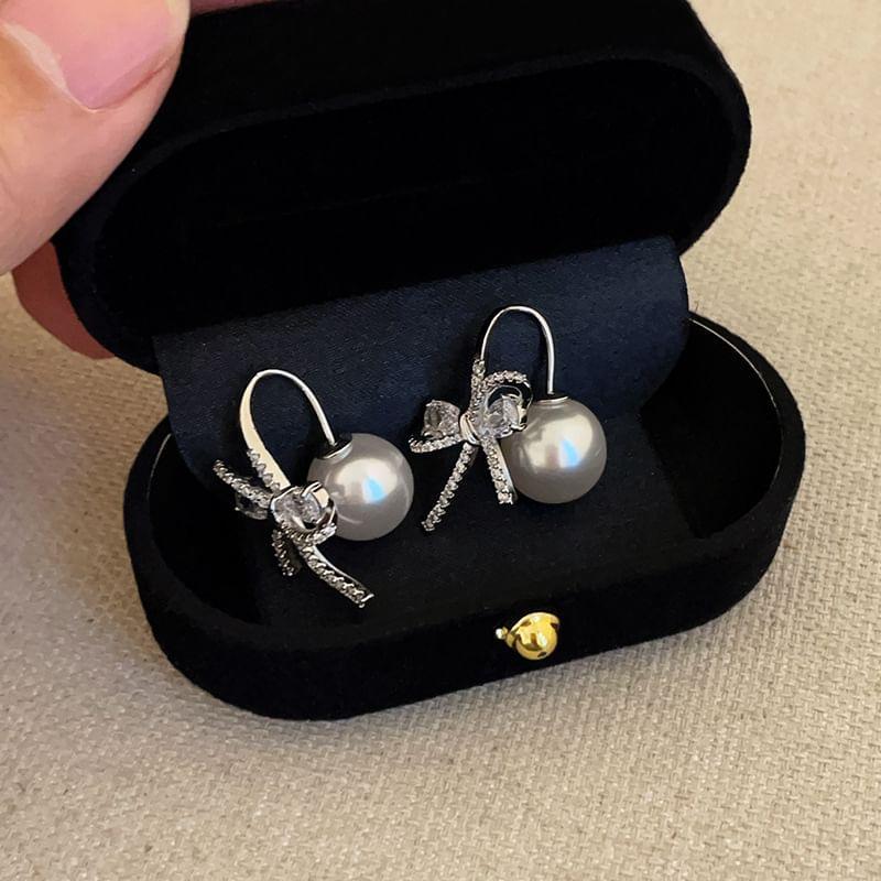925 Sterling Silver Bow Faux Pearl Drop Earring Product Image
